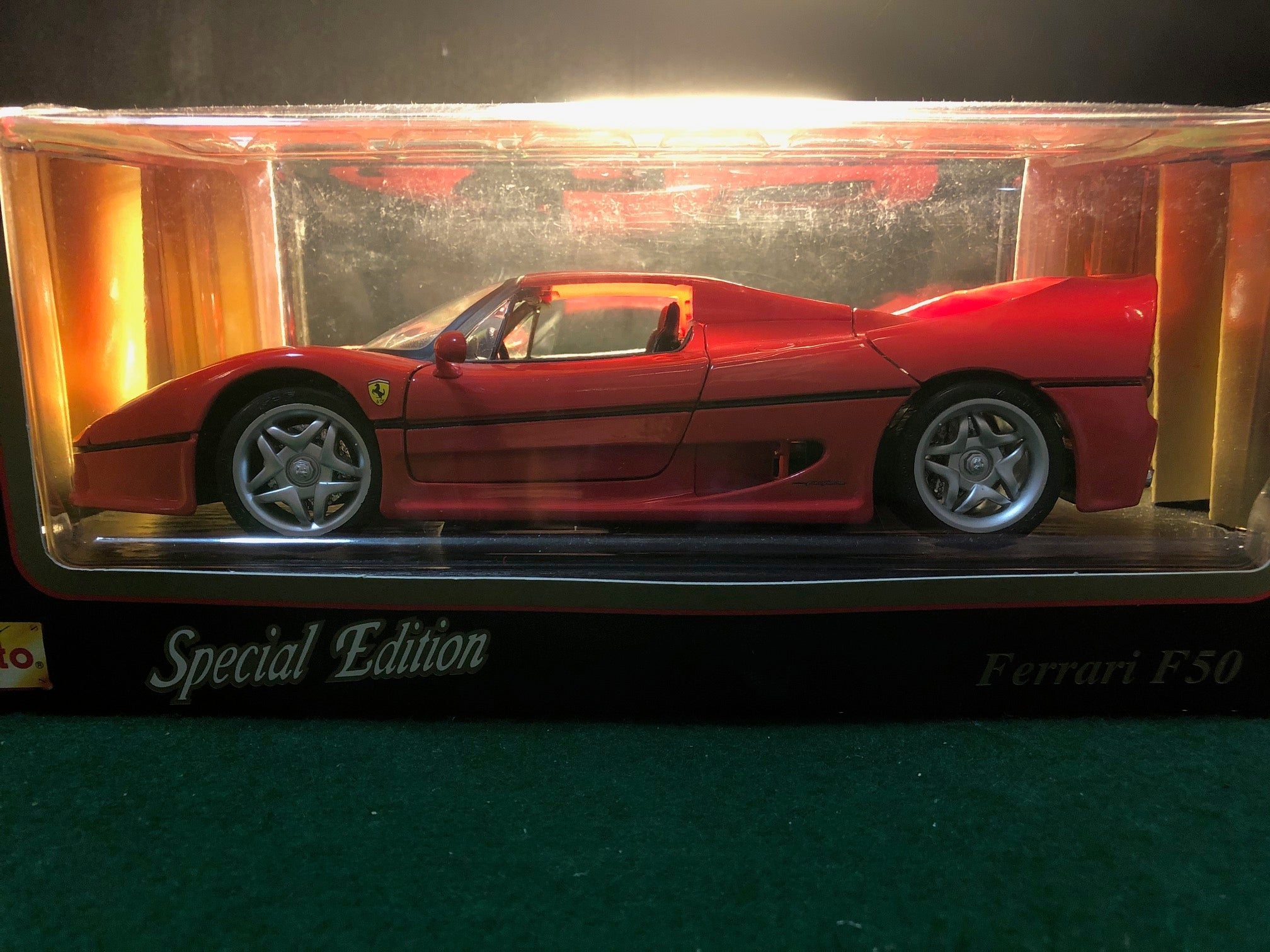 Ferrari F50 Red by Maisto 1:18 (31823)