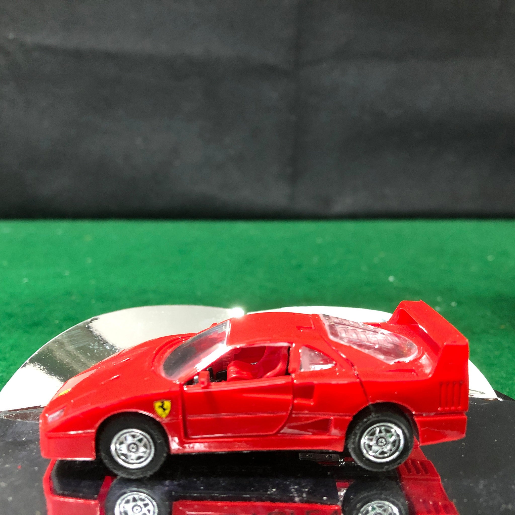 Ferrari F40 Red by Majorette 1:60 (1002)