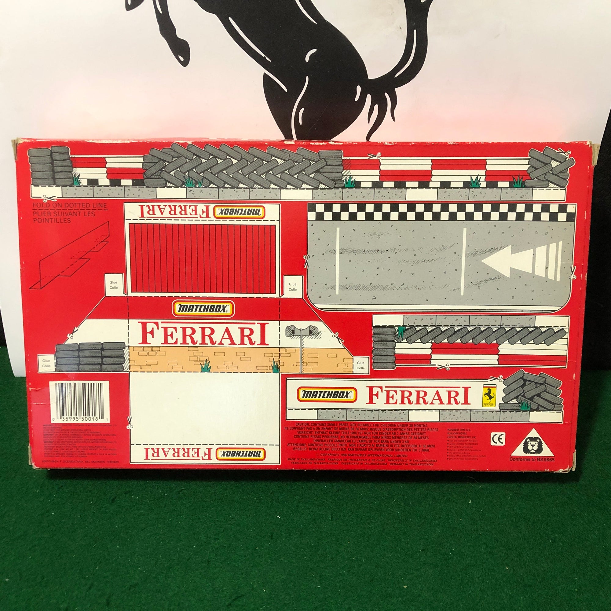 Ferrari 308 GTB F40 Testarossa F1 Car + Transporter Gift Set by Matchbox 1:64 (MC-18)