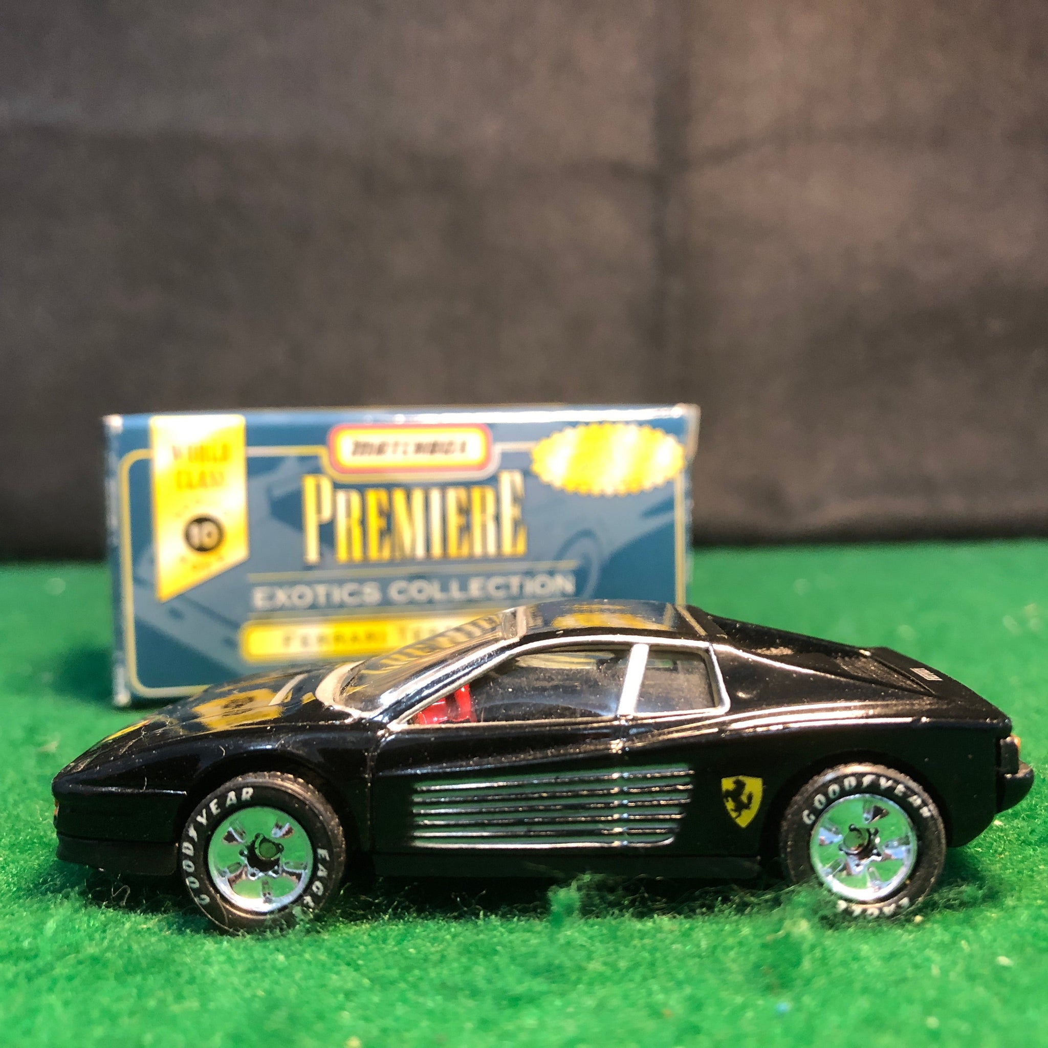 Ferrari Testarossa Black by Matchbox 1:59 (WC104)