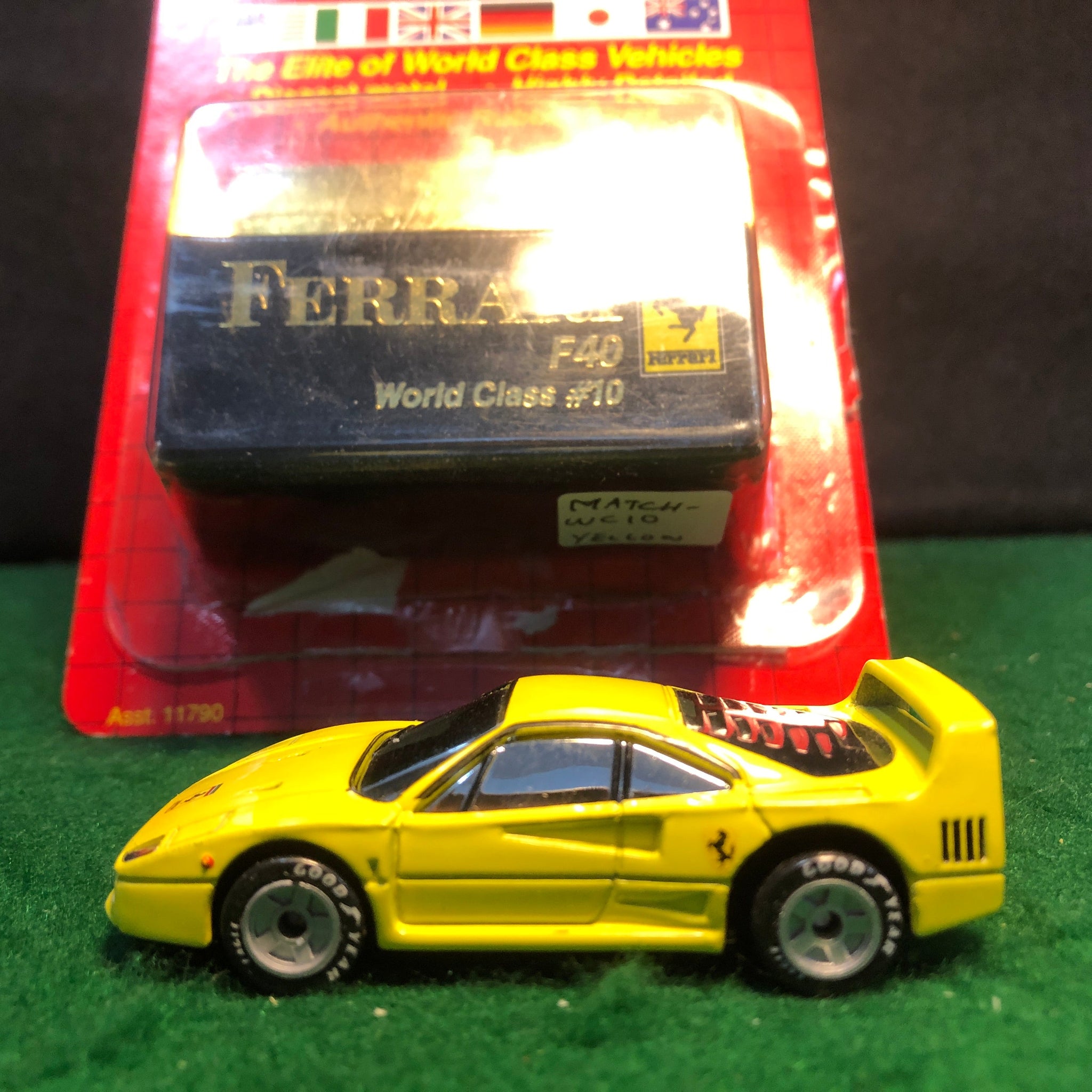 Ferrari F40 Yellow by Matchbox 1:59 (WC10)