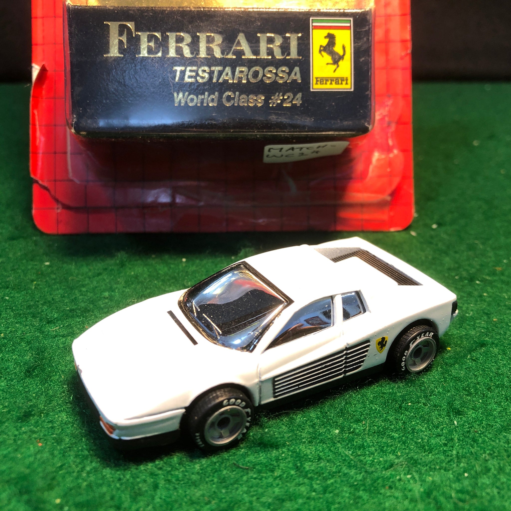 Ferrari Testarossa White by Matchbox 1:55 (WC24)