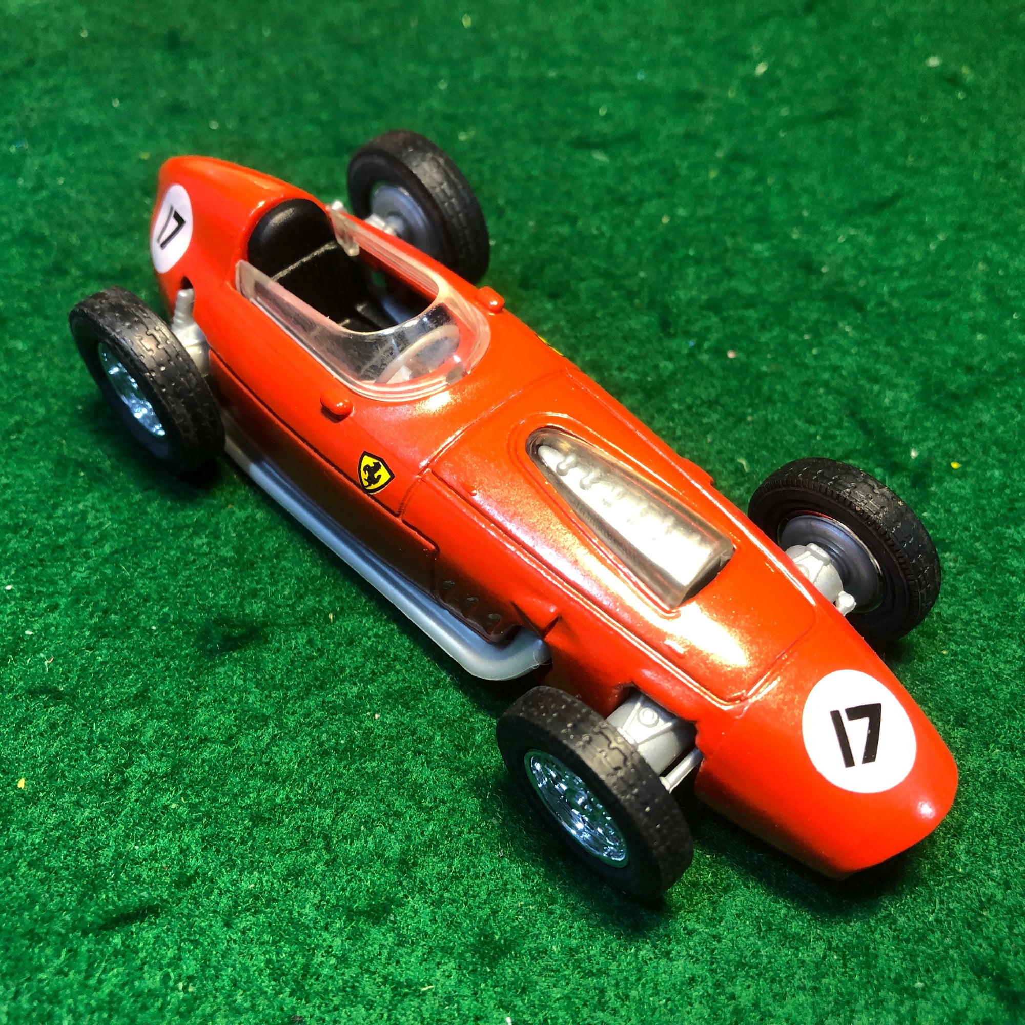 Ferrari Dino 246 V-12 F1 1960 by Matchbox 1:36 (Y16)