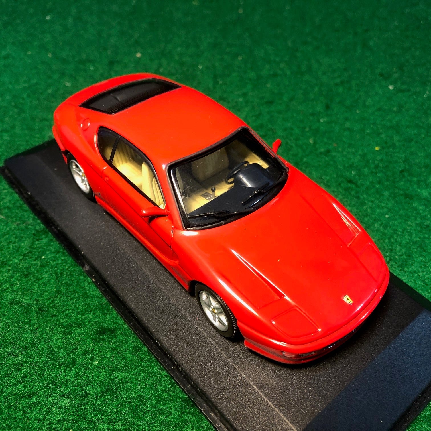 Ferrari 456 GT Red by Minichamps 1:43 (072400)