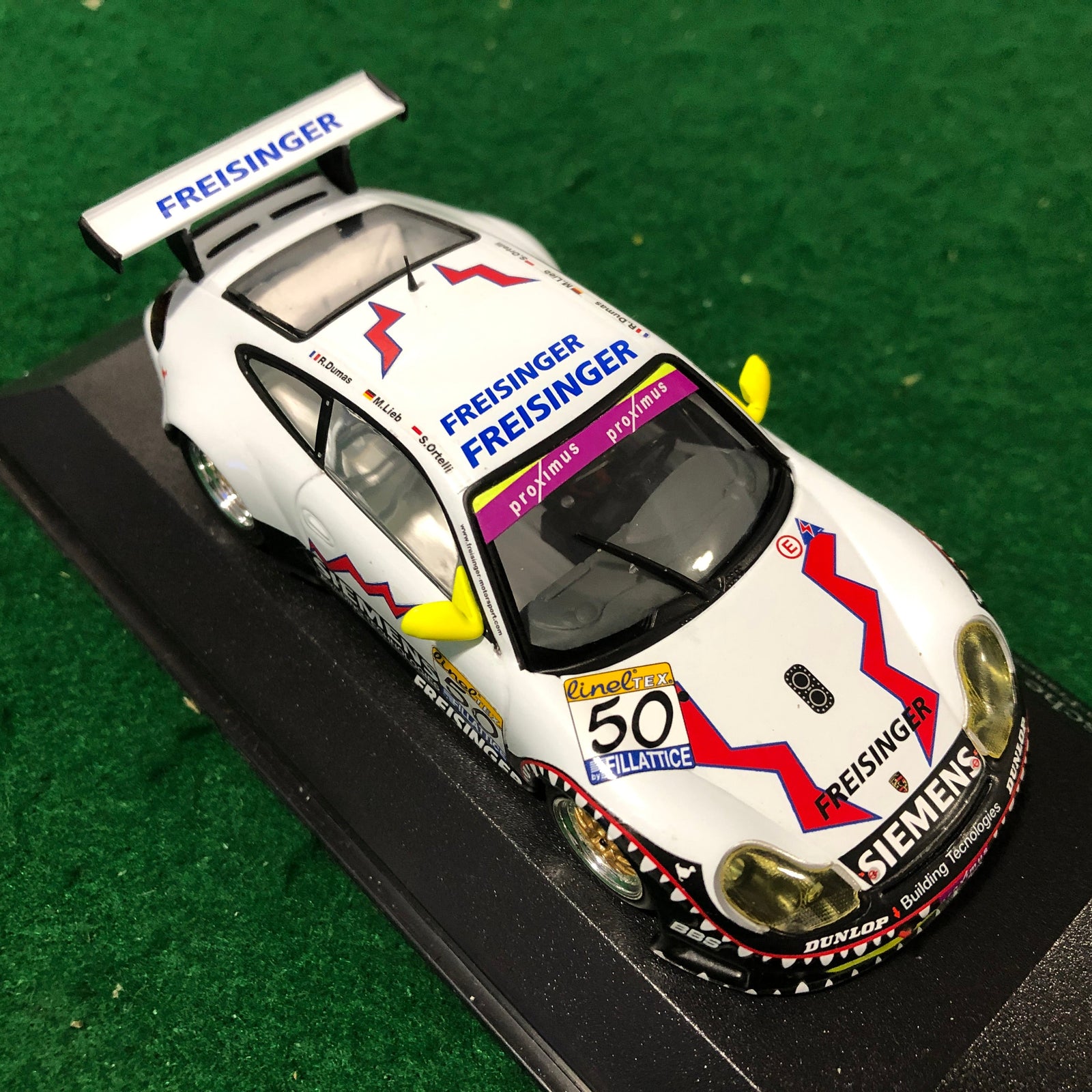 Porsche 911 GT3 RS Spa 24h  2003 N 50 by Minichamps 1:43 (400036950)