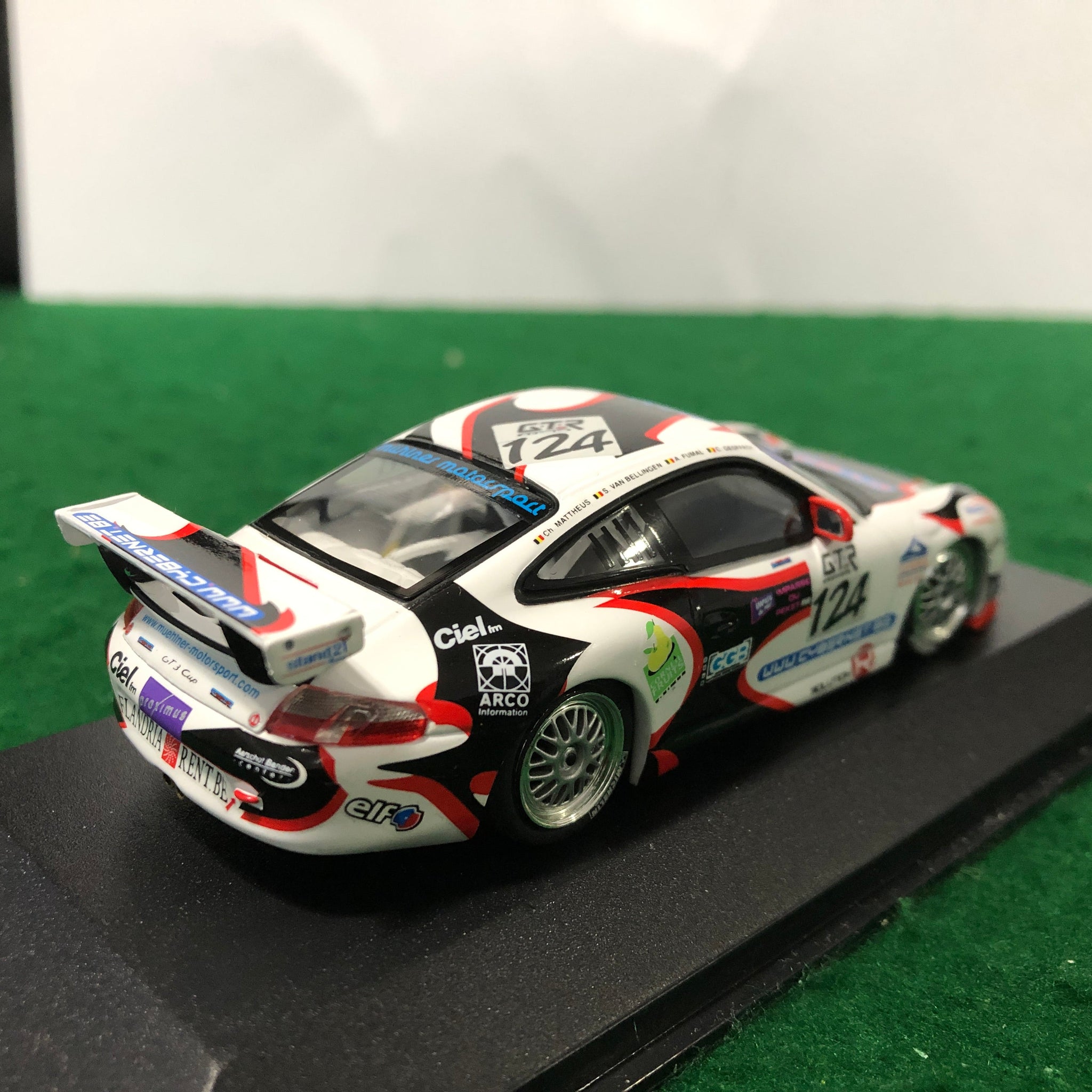 Porsche 911 GT3 Cup Spa 24h 2005 N 124 by Minichamps 1:43 (400056224)