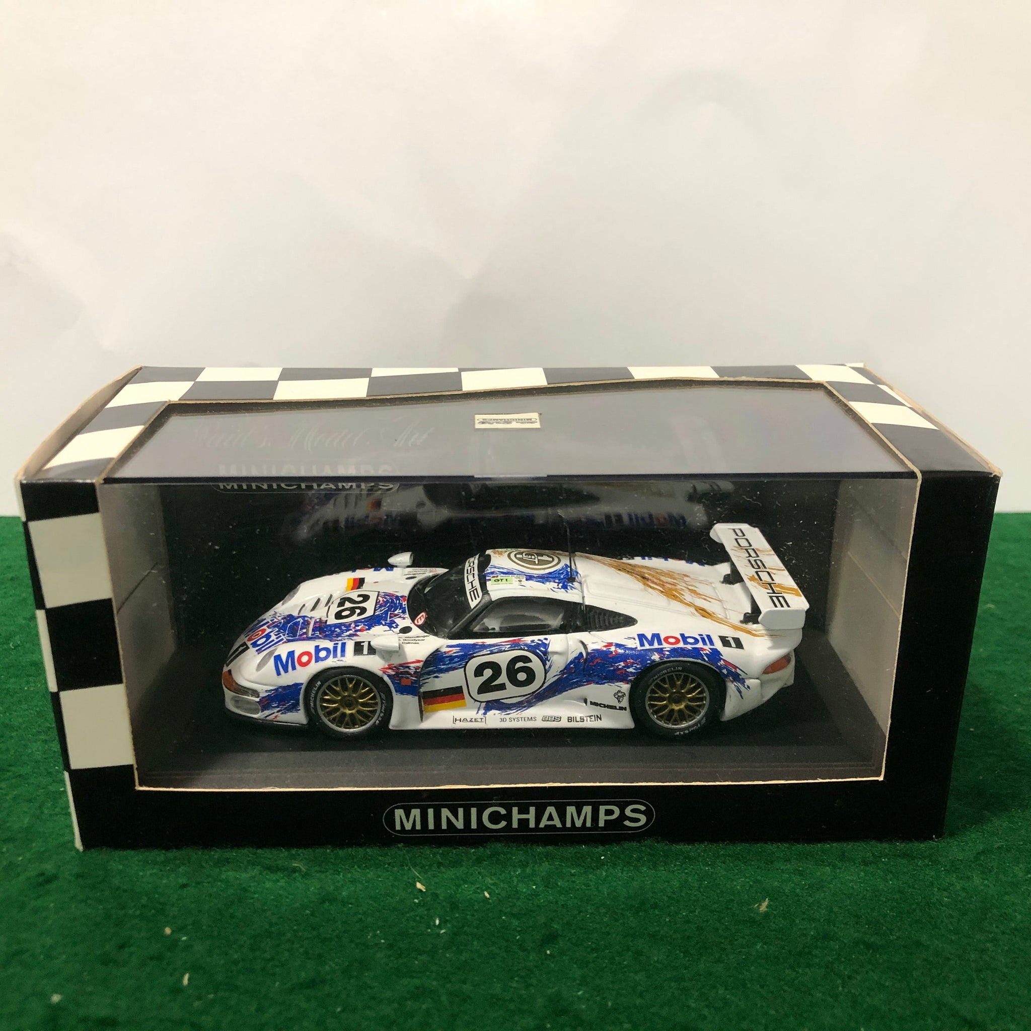 Porsche 911 GT 1 Le Mans 1996 N 26 by Minichamps 1:43 (430966626)