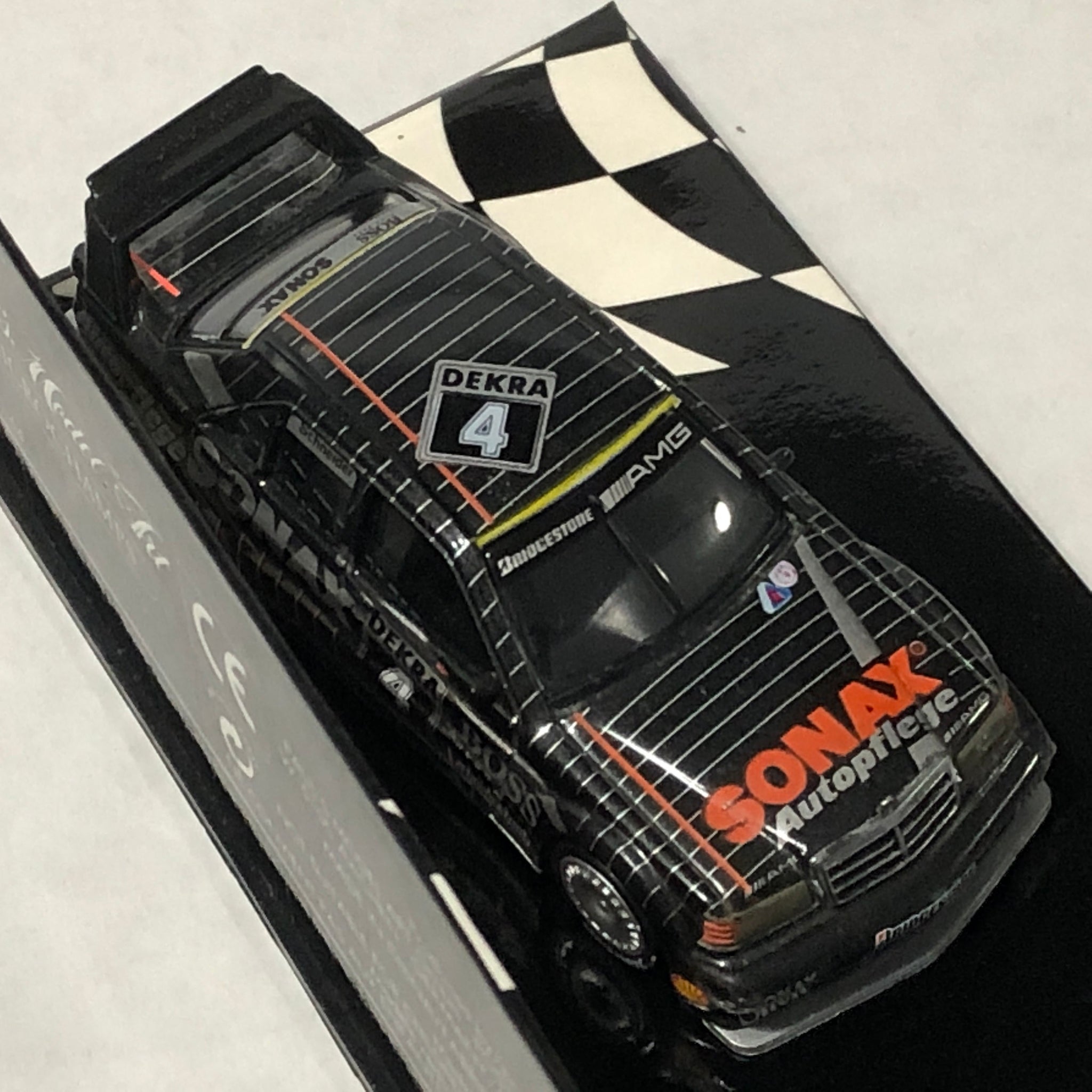 Mercedes-Benz 190E Evo 2 1992 N 4 Schneider by Microchamps 1:64 (MCH651103)