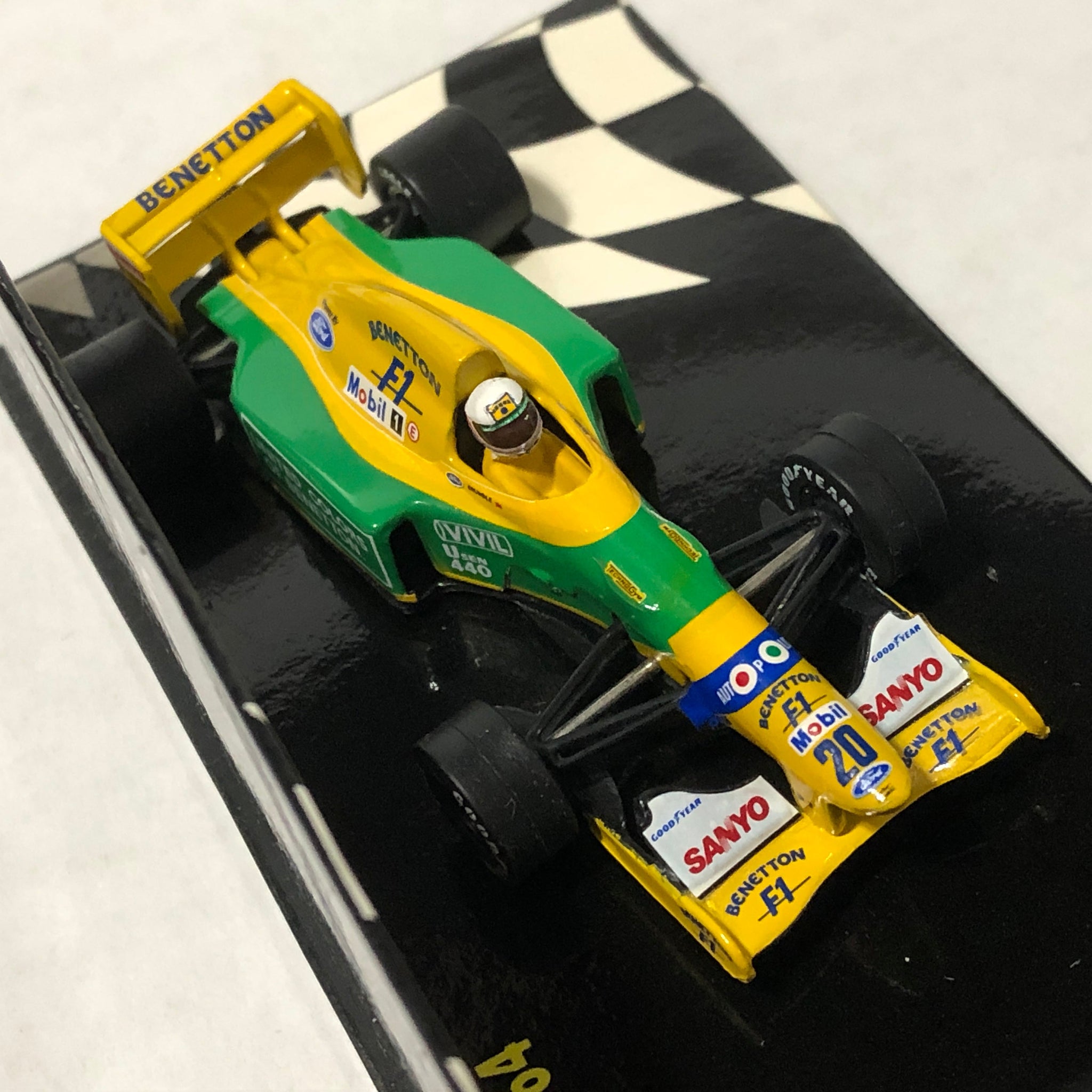 Benetton B192 F1 1992 N 20 Brundle by Microchamps 1:64 (MCH651301)