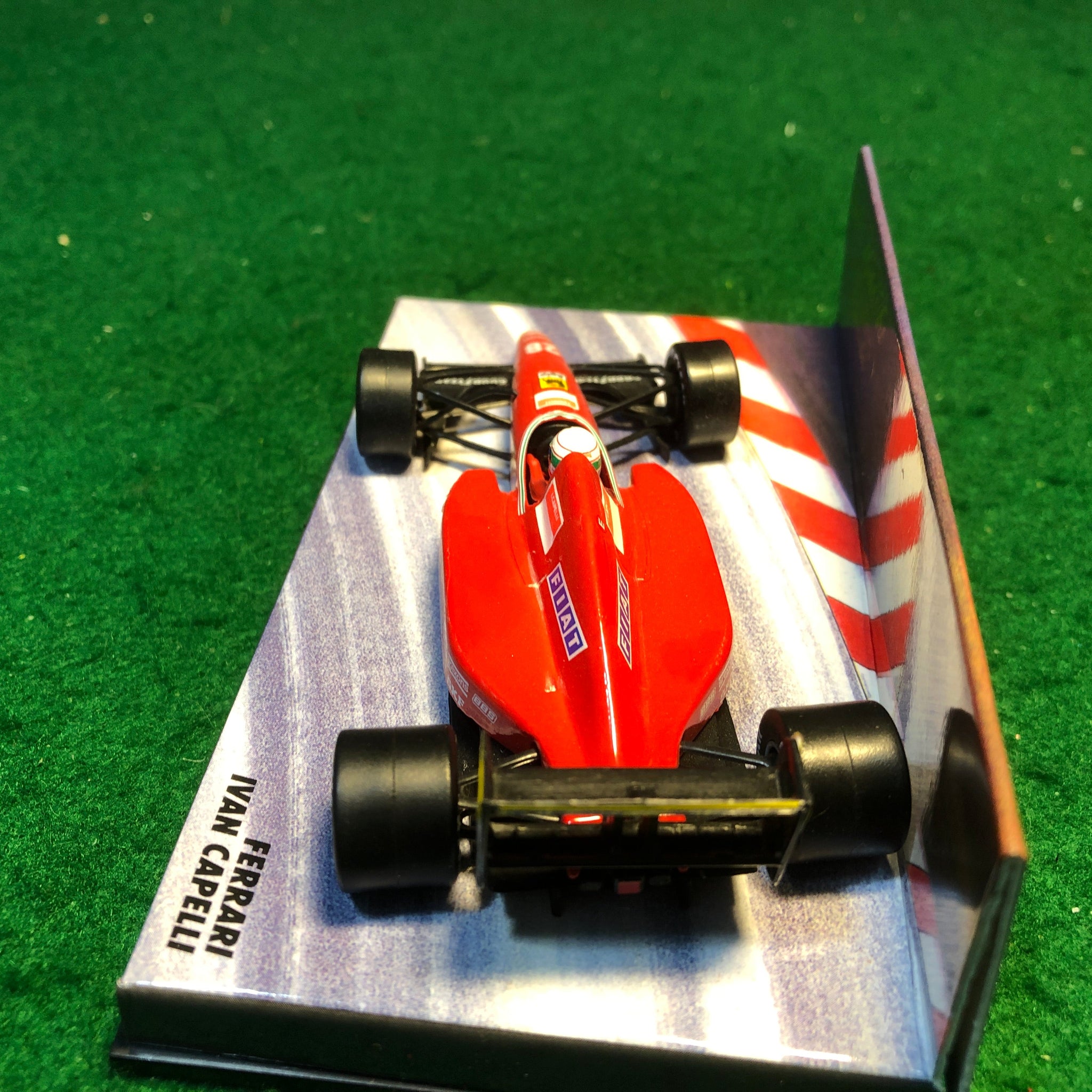 Ferrari F1-92 1992 N 28 Ivan Capelli by Minichamps 1:43 (920028)