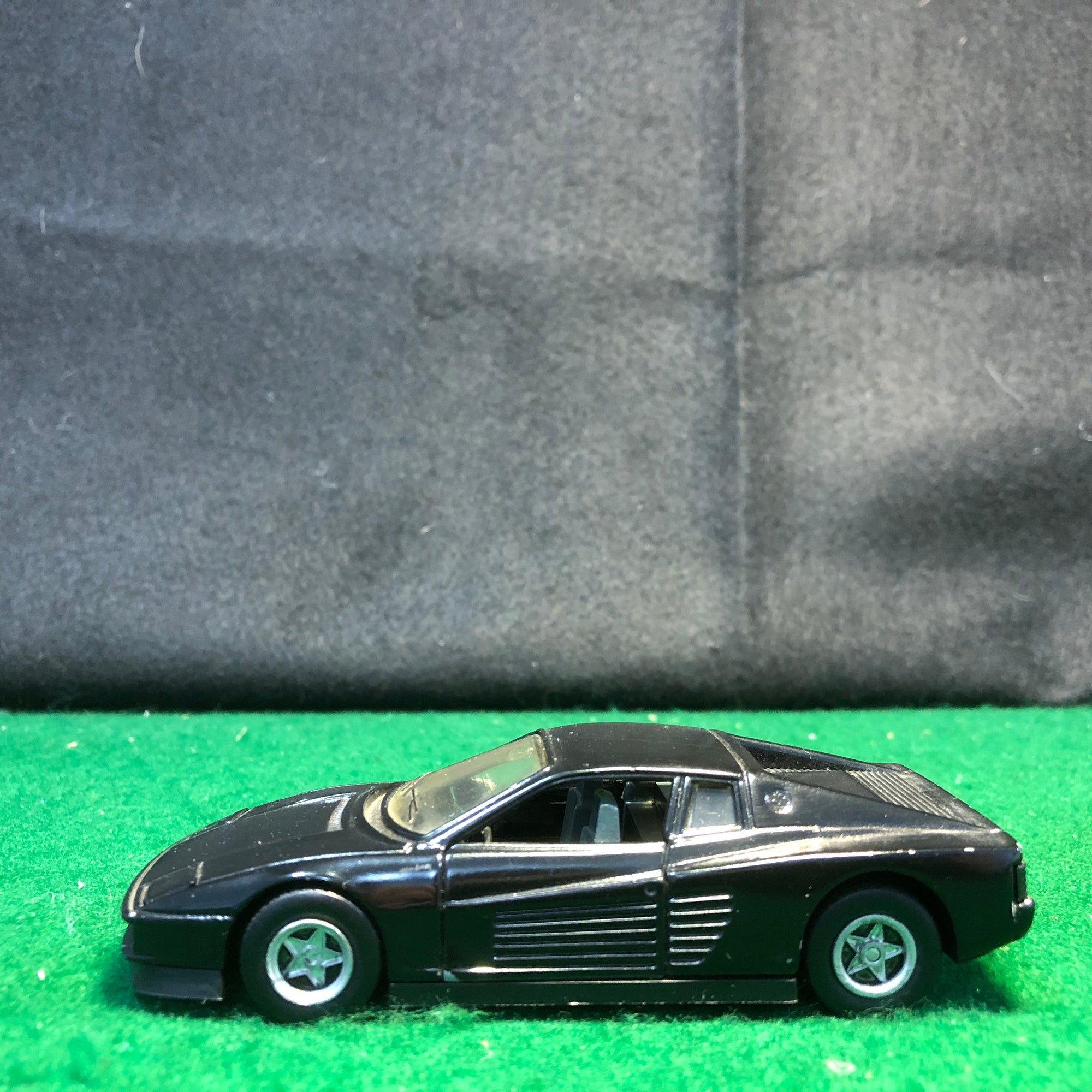 Ferrari Testarossa Black Motorized by MC Toy 1:39 (No box)