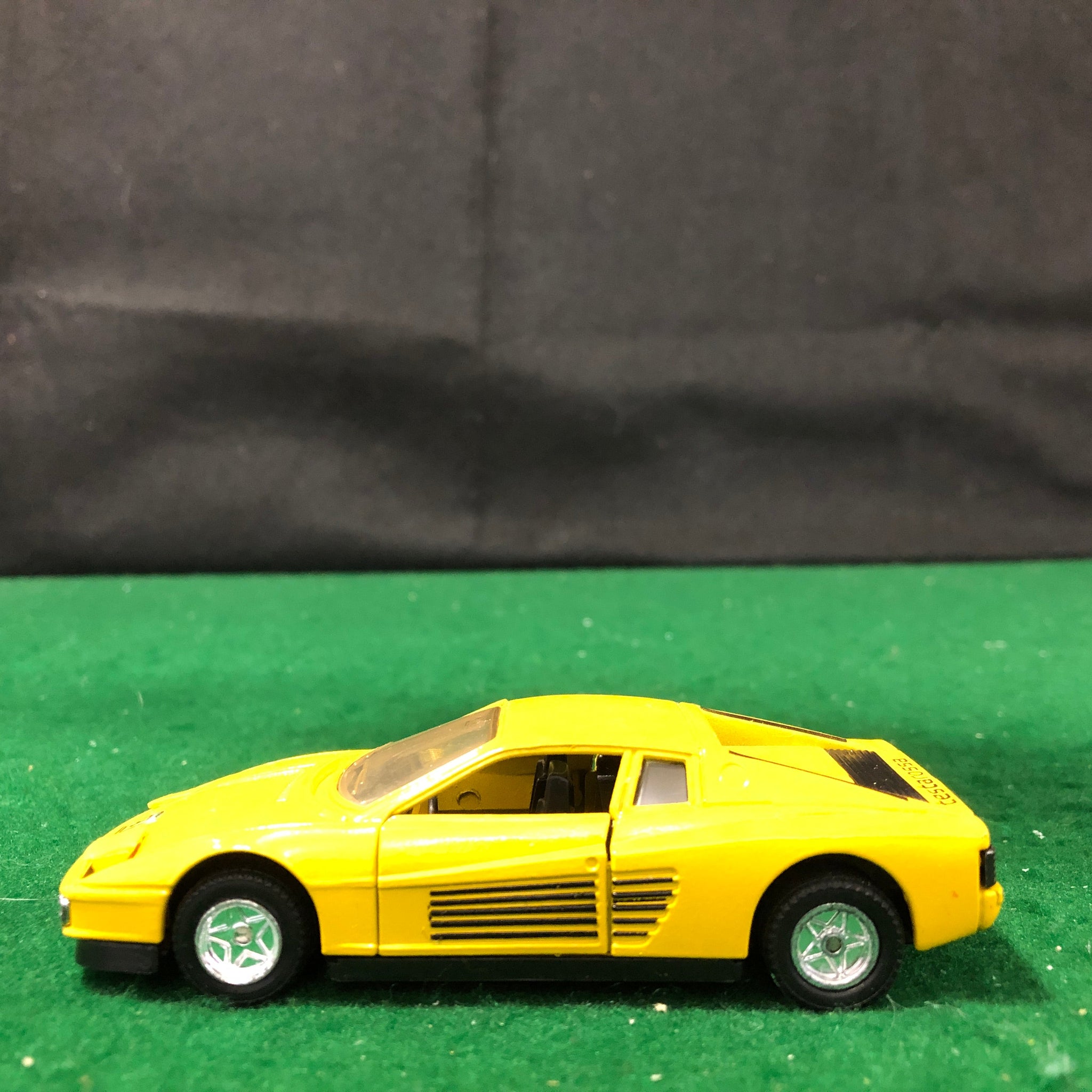 Ferrari Testarossa Yellow Motorized by MC Toy 1:39 (No box)