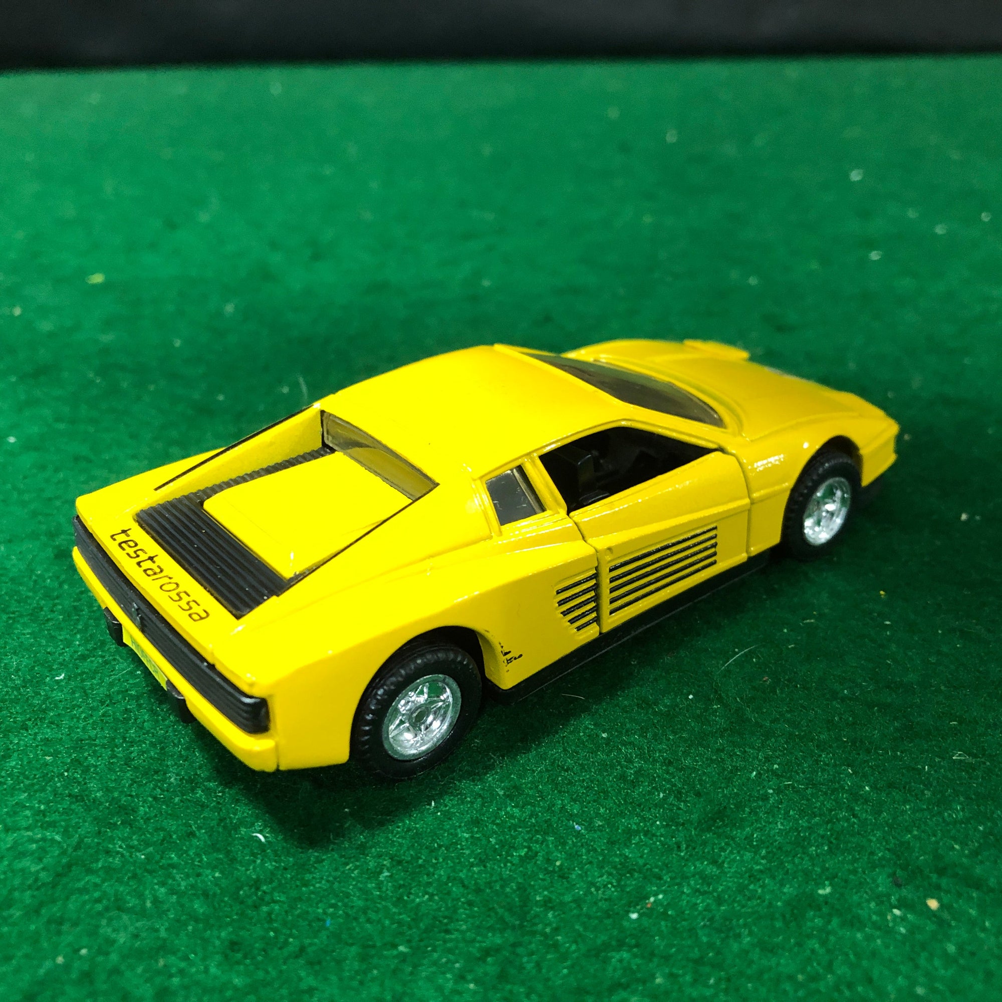 Ferrari Testarossa Yellow Motorized by MC Toy 1:39 (No box)