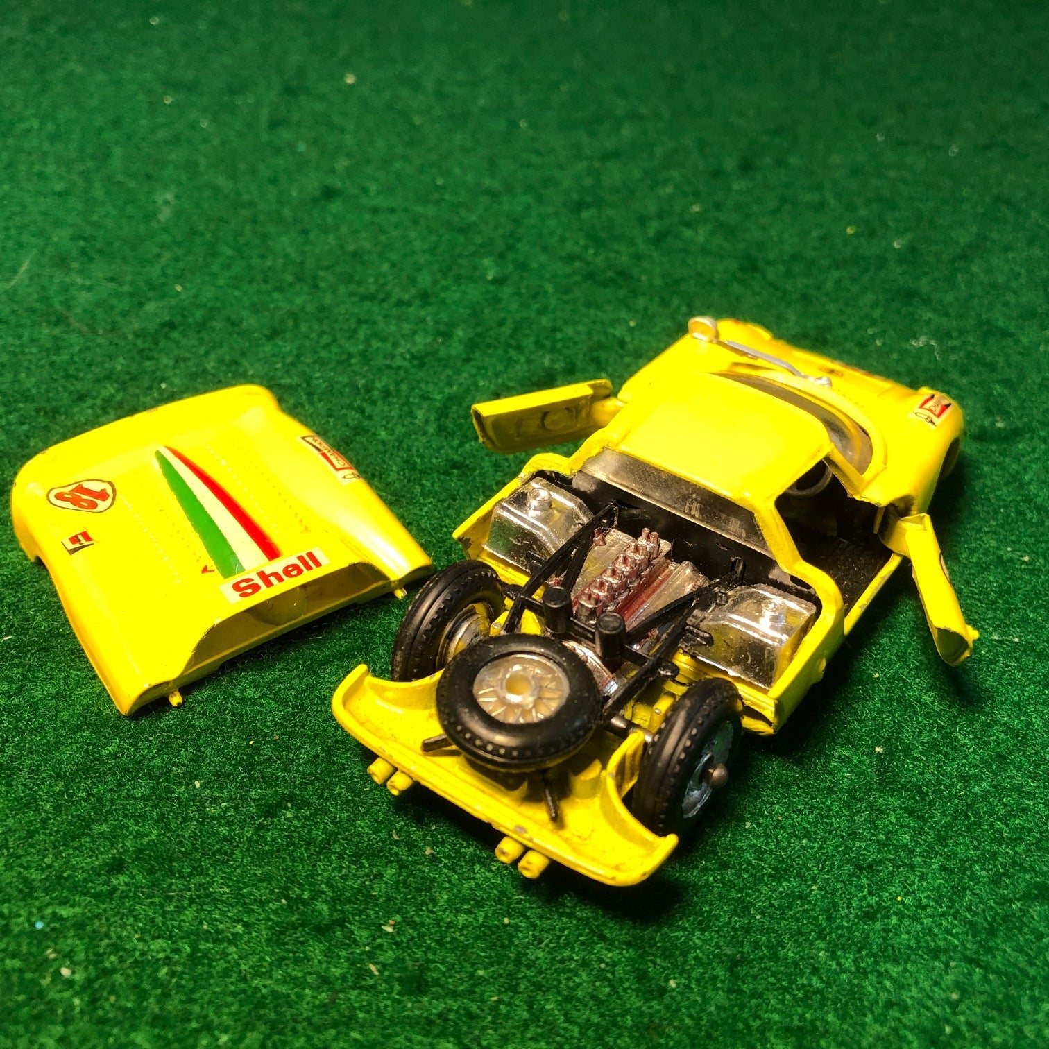 Ferrari 330 P2 N 18 Yellow by Mercury 1:43 (28)(No box)(Dmg1)