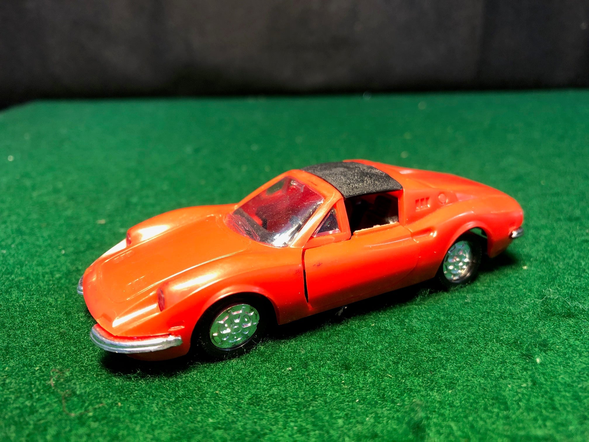 Ferrari 246 GTS Dino by Norev 1:43 (186)(No box)