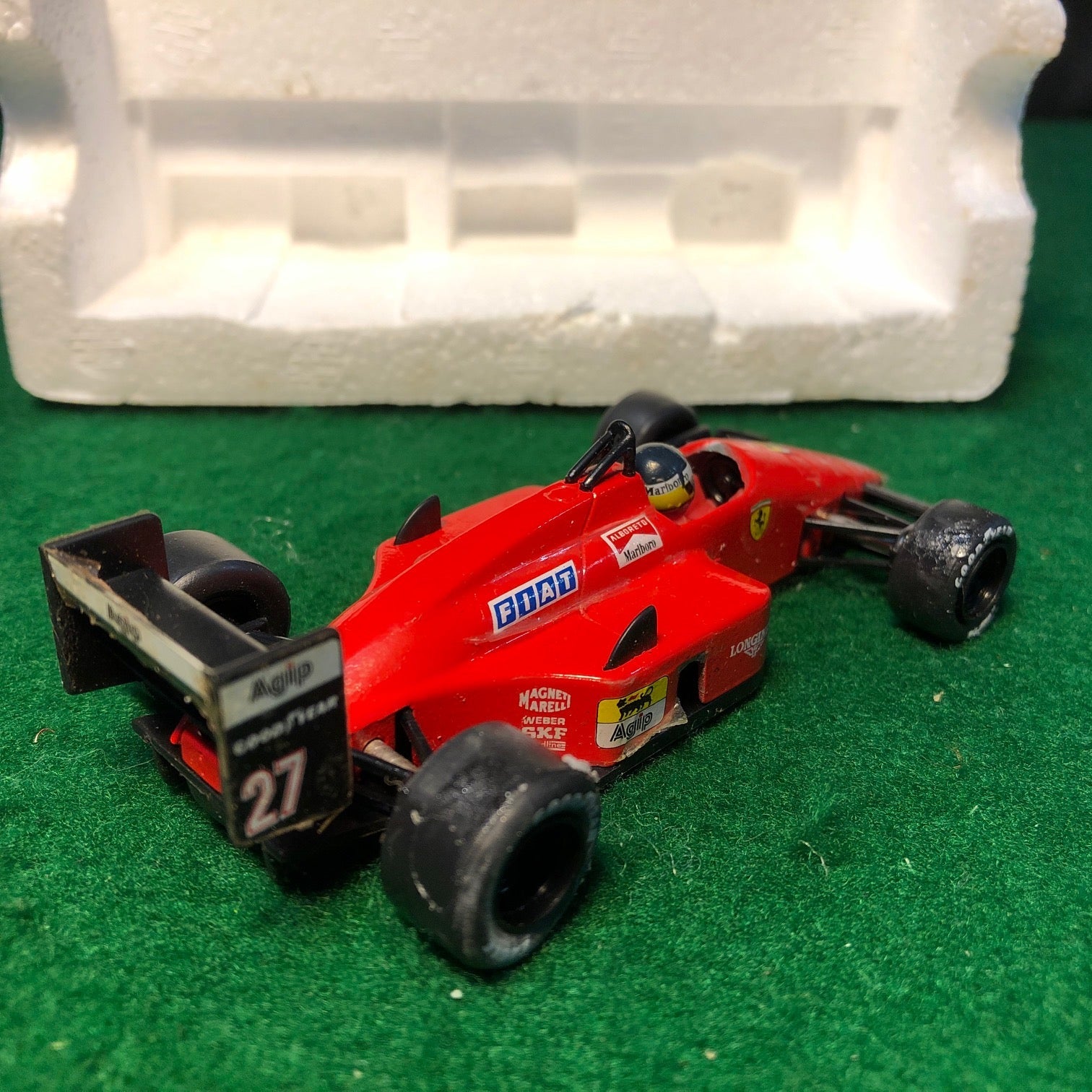 Ferrari F1 87-88C N 27 Michele Alboreto by Onyx 1:43 (005)