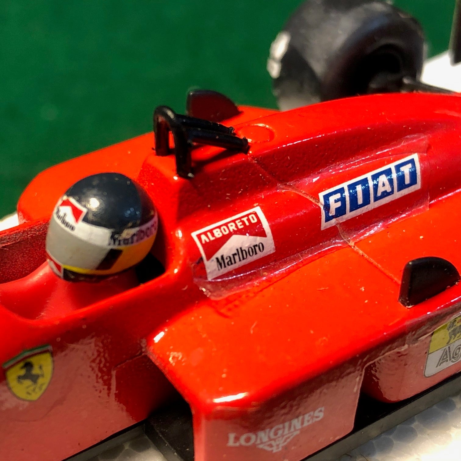 Ferrari F1 87-88C N 27 Michele Alboreto by Onyx 1:43 (005)