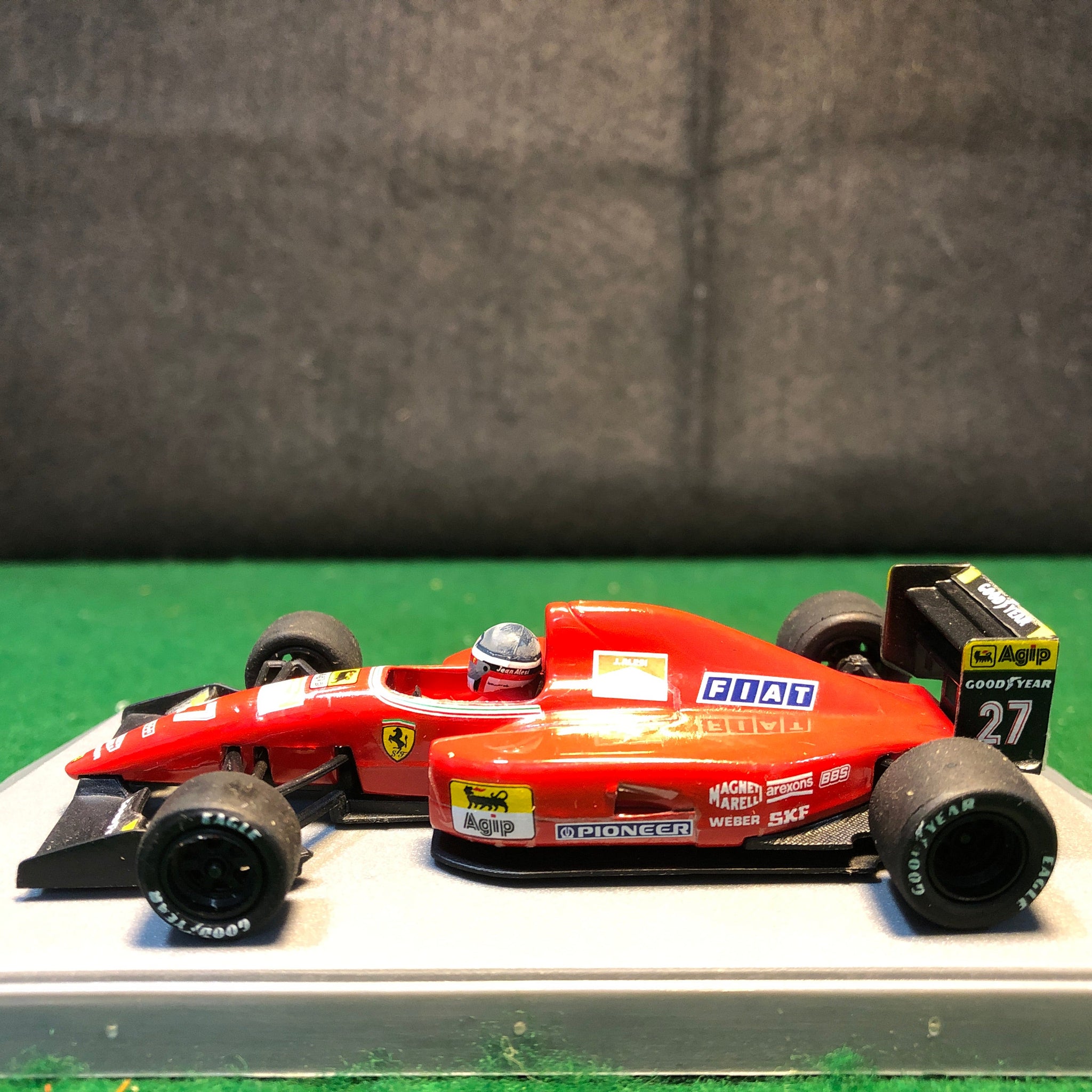 Ferrari F92A N 27 Jean Alesi by Onyx 1:43 (137)