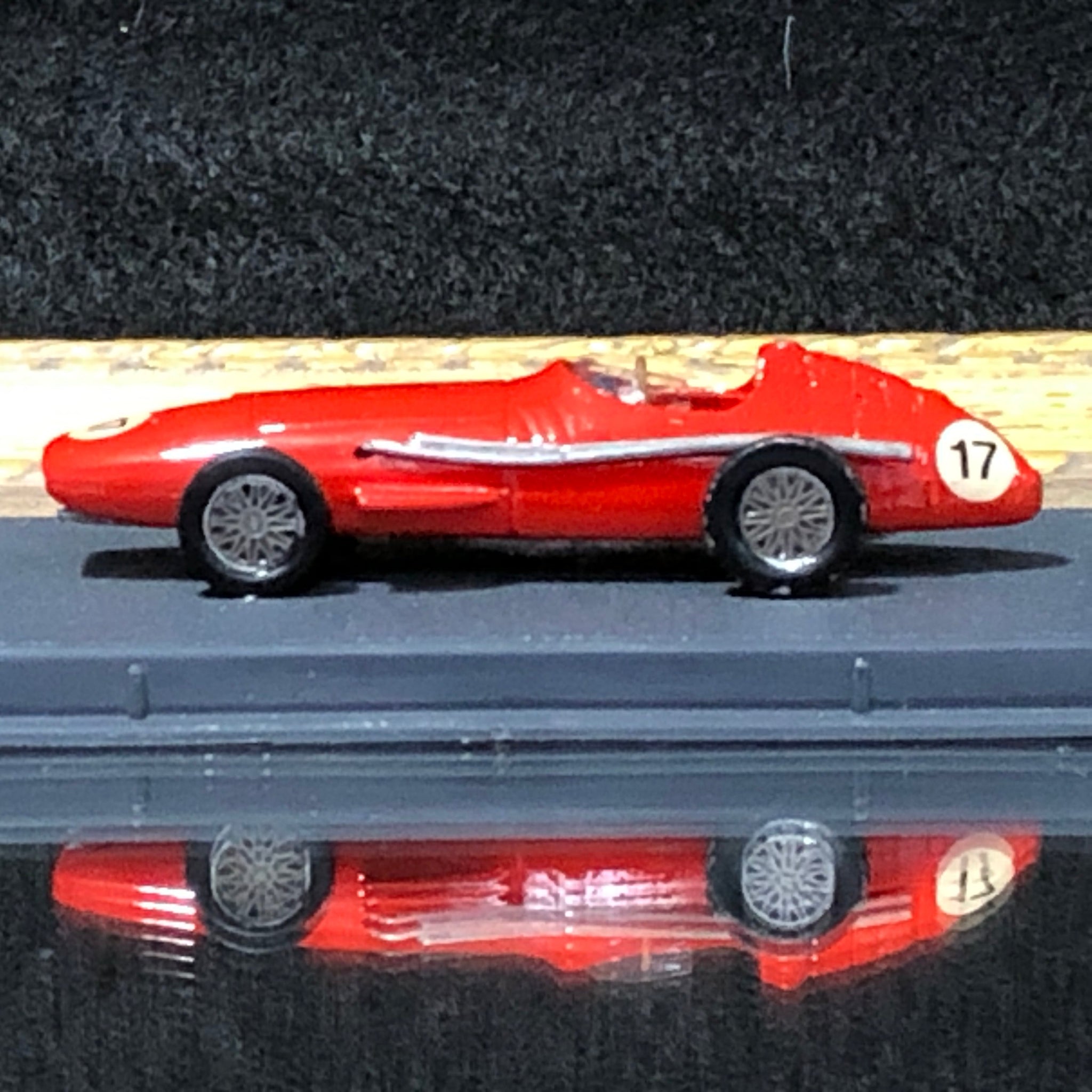 Maserati 250 F 1957 N 17 by Bellini Piccolino 1:76 (GP17/F)