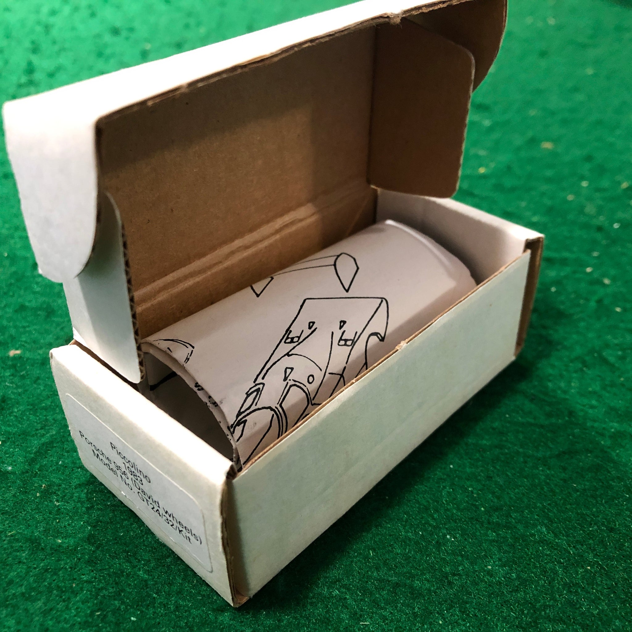 Porsche 956 J David N 11 1983 Kit by Bellini Piccolino 1:76 (B)(GT24/32/K)(Dmg)