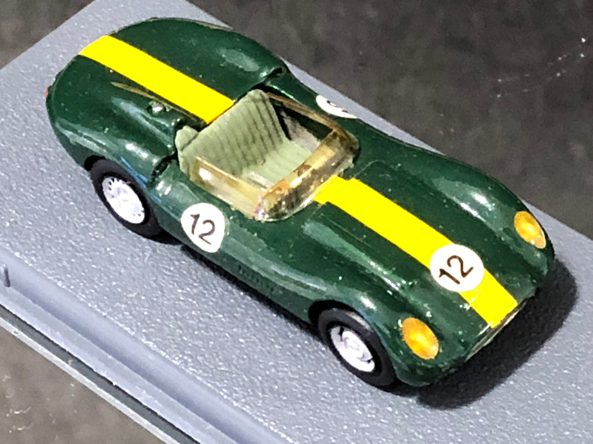 Lister Jaguar N 12 1959 by Bellini Piccolino 1:76 (HSC12/F)(No box)