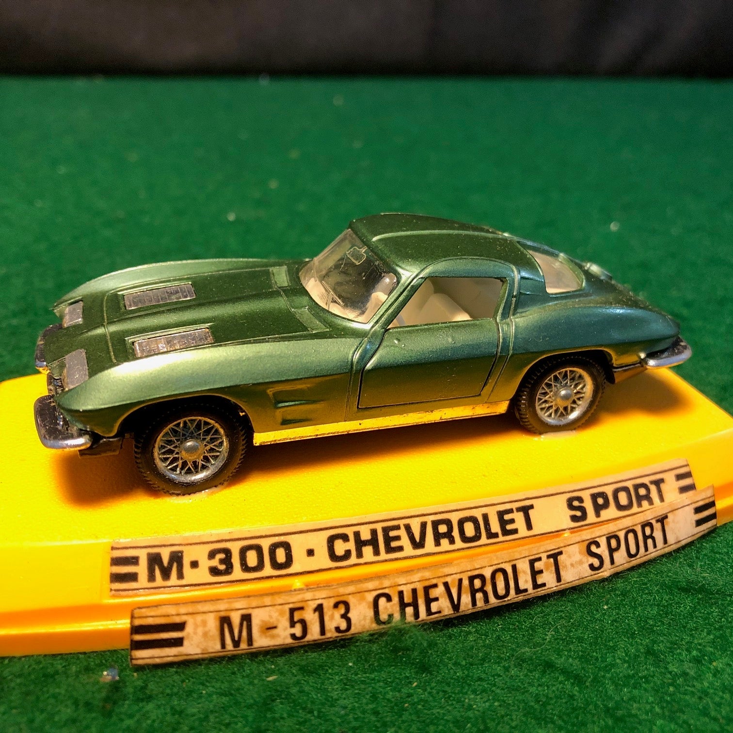 Chevrolet Corvette Green by Pilen 1:43 (M513)(M300)