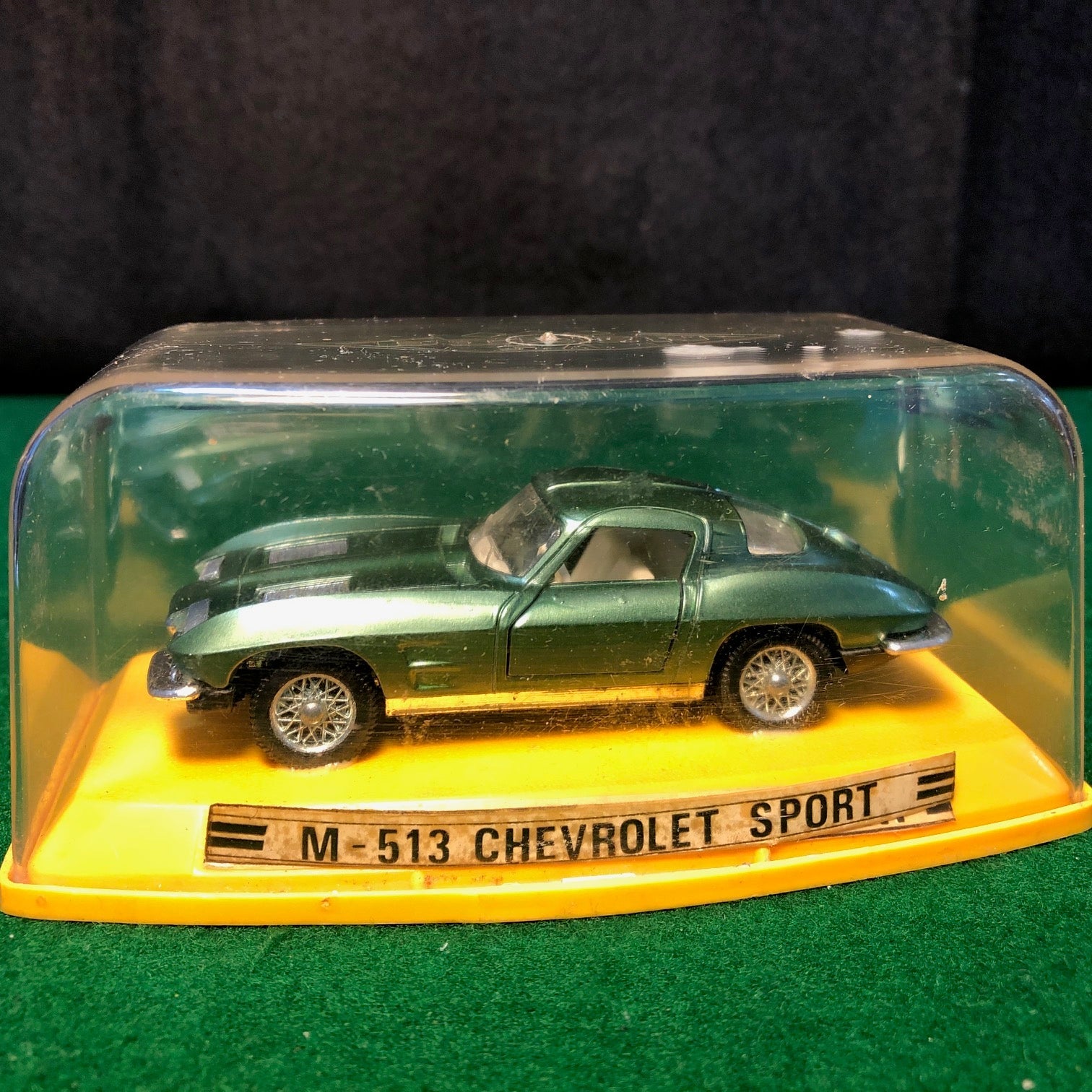 Chevrolet Corvette Green by Pilen 1:43 (M513)(M300)