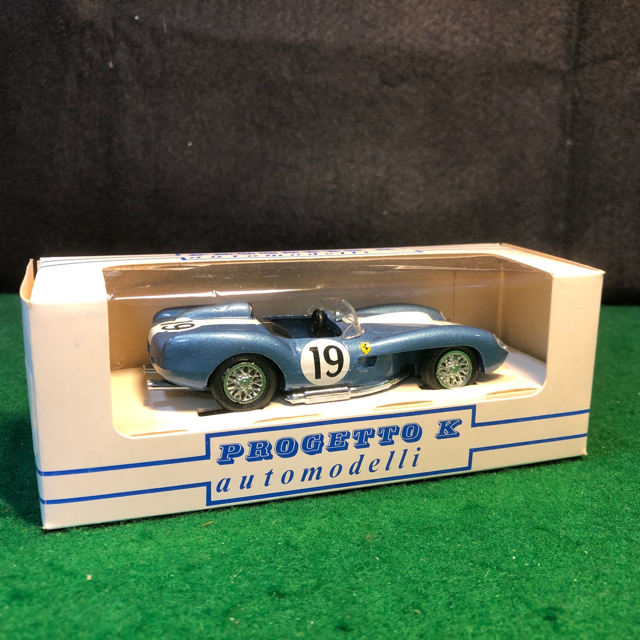 Ferrari 250 TR N 19 Sebring 12 Hr 1958 by Progetto K 1:43 (PK011)
