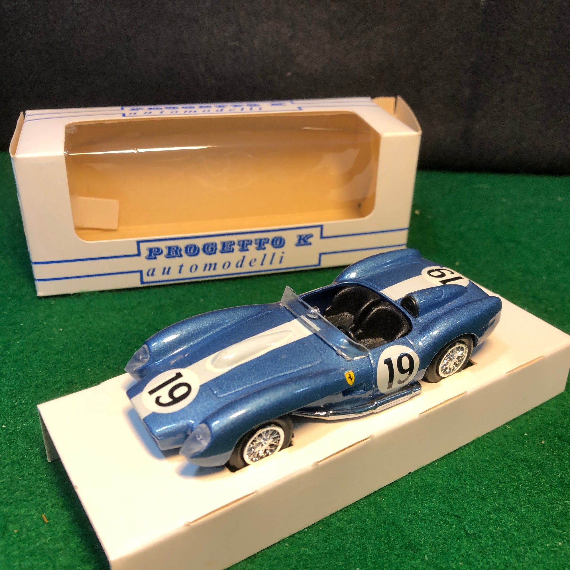 Ferrari 250 TR N 19 Sebring 12 Hr 1958 by Progetto K 1:43 (PK011)