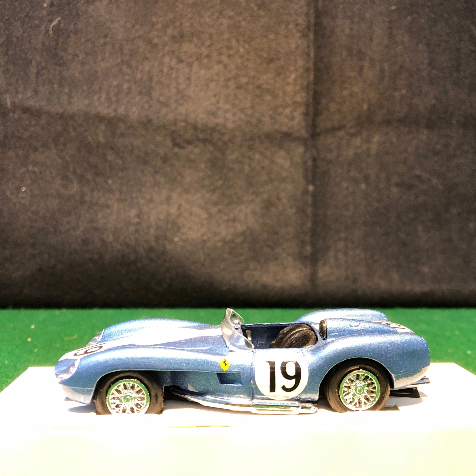 Ferrari 250 TR N 19 Sebring 12 Hr 1958 by Progetto K 1:43 (PK011)