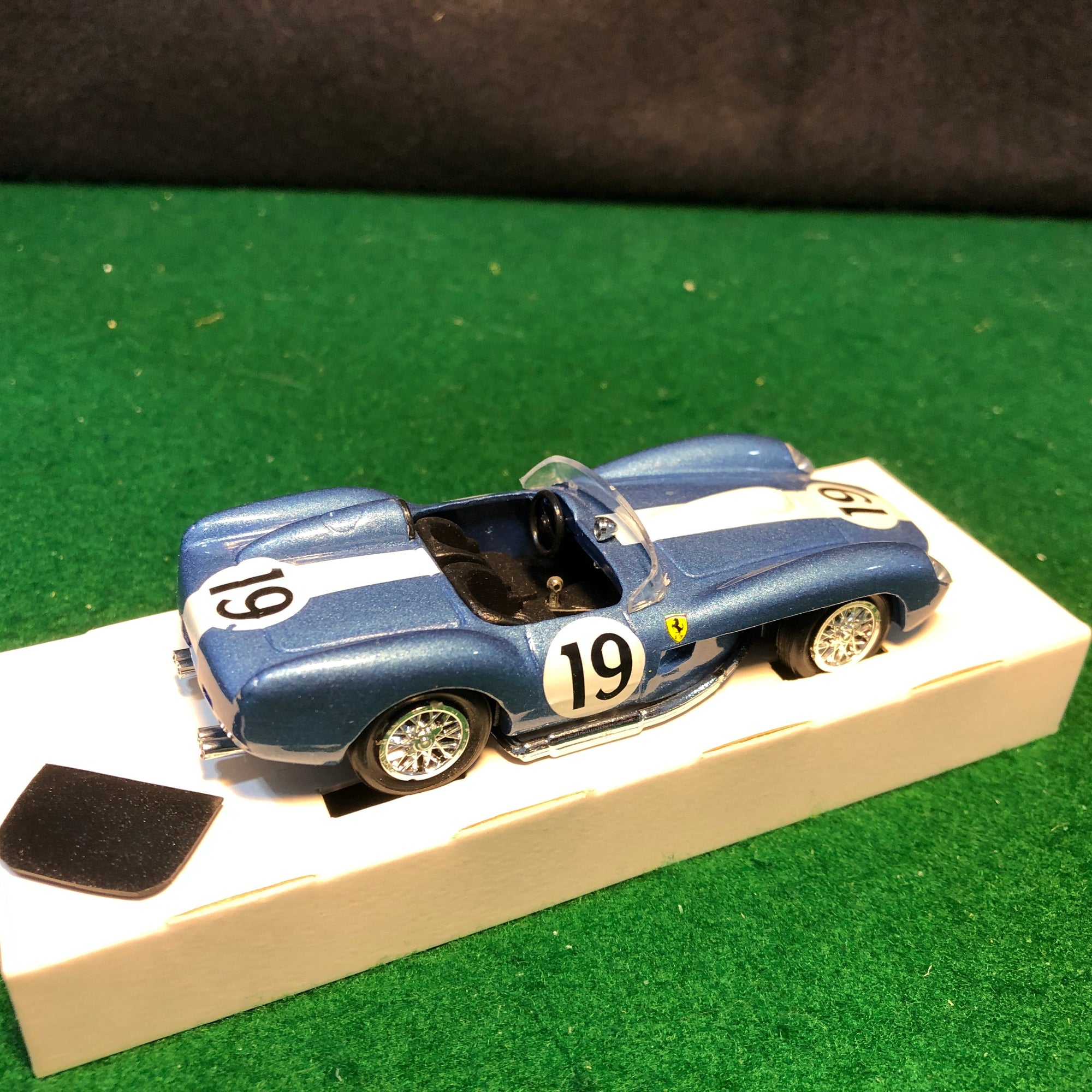 Ferrari 250 TR N 19 Sebring 12 Hr 1958 by Progetto K 1:43 (PK011)