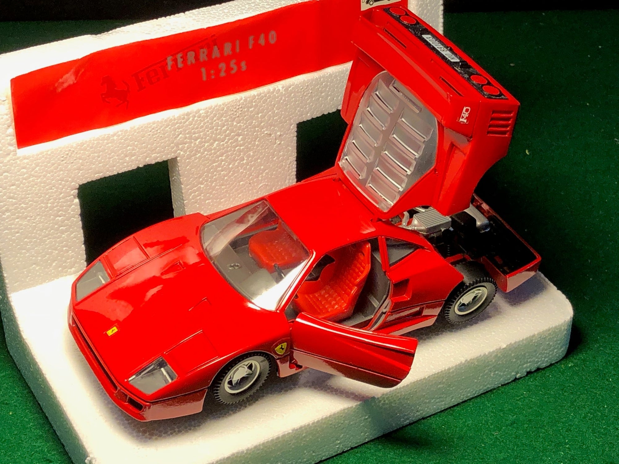 Ferrari F40 Red by Tonka - Polistil 1:25