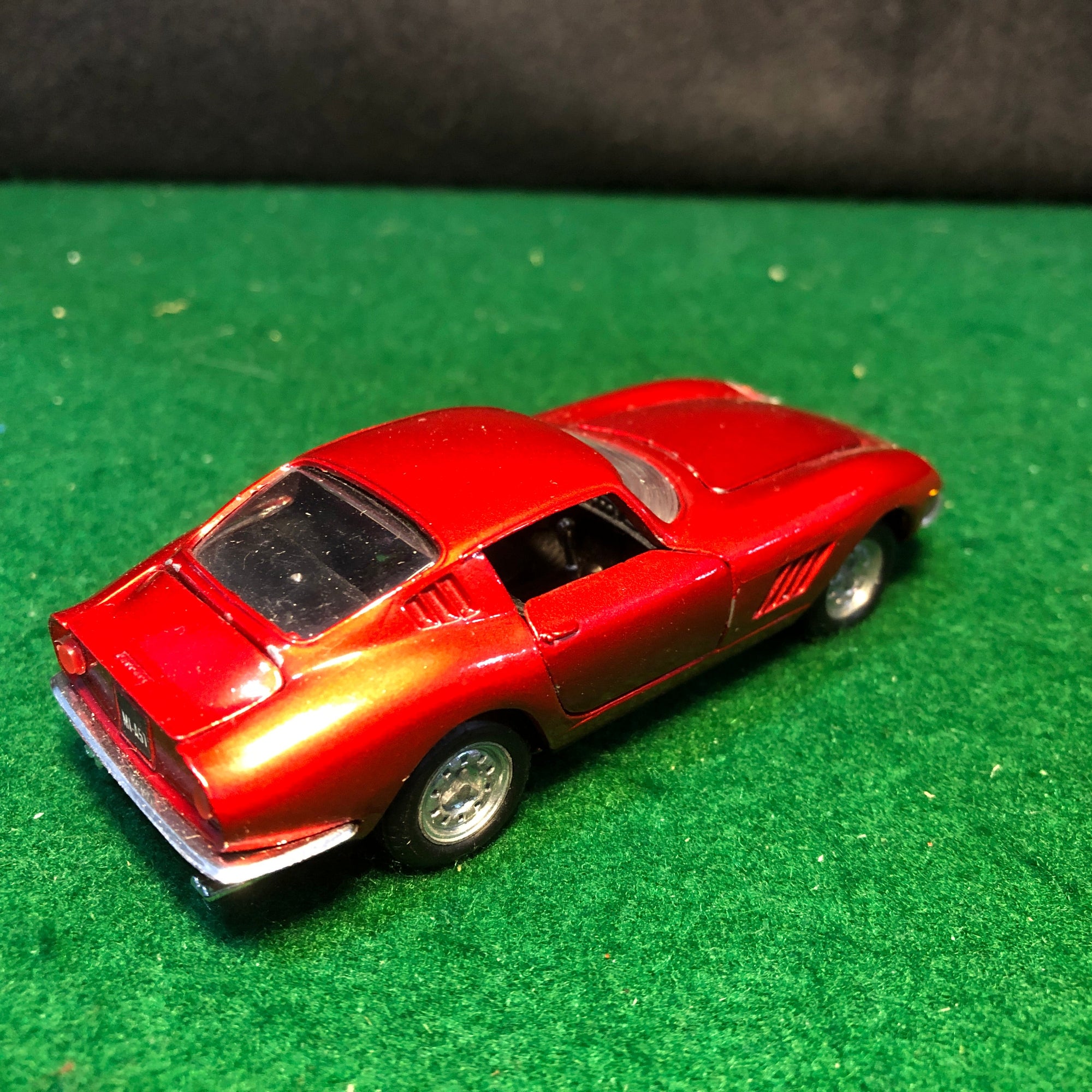 Ferrari 275 GTB/4 Red by Politoys 1:43 (540)