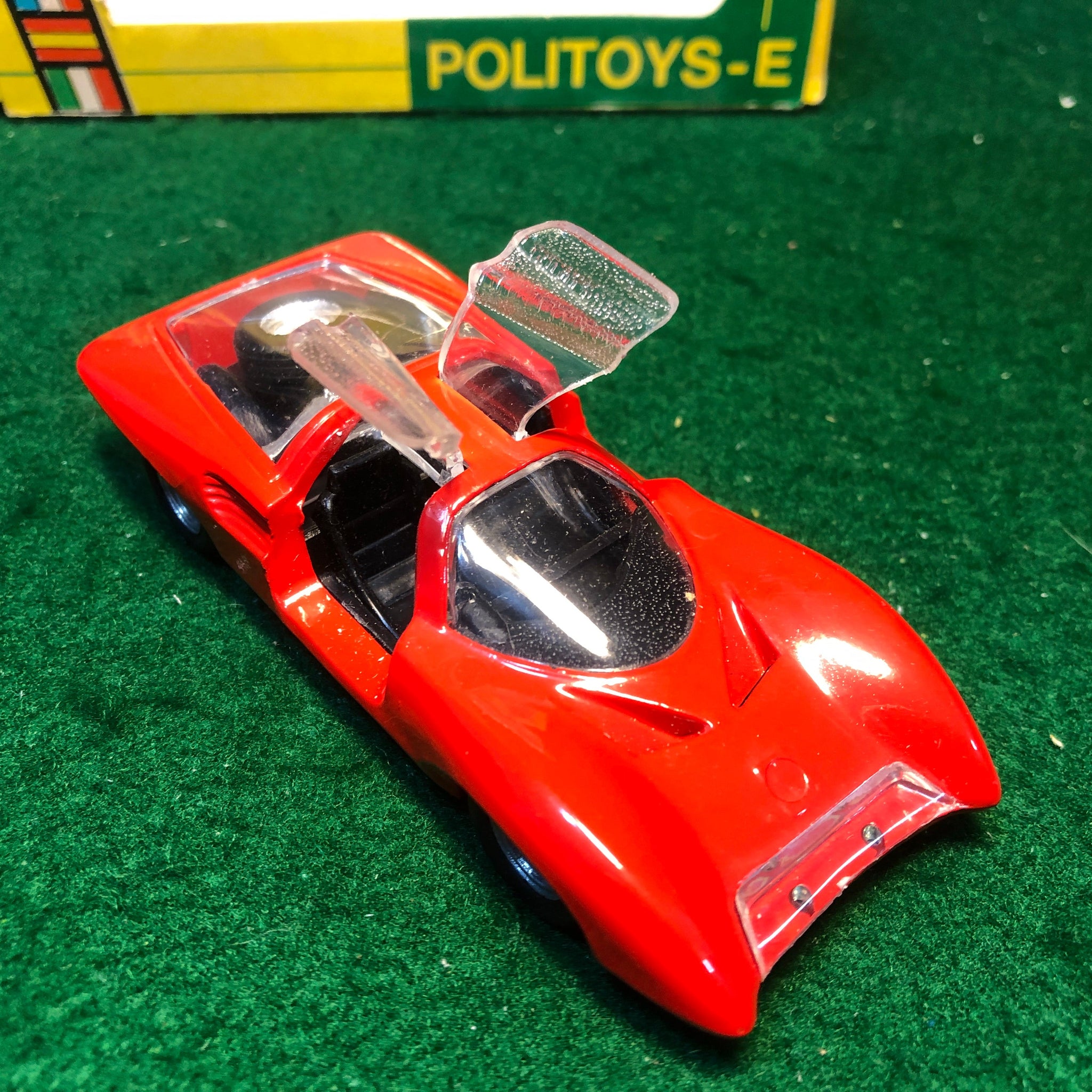 Ferrari P5 Berlinetta Pininfarina Red by Politoys 1:43 (566)