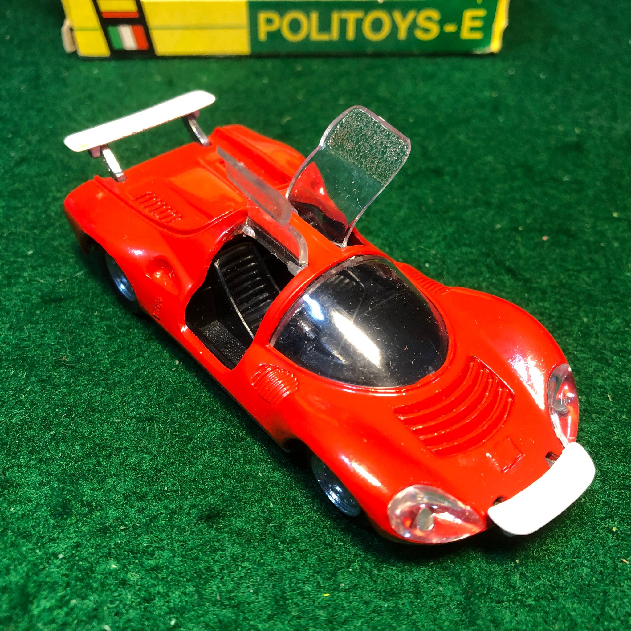 Ferrari Dino 206 Sport Red by Politoys 1:43 (589)