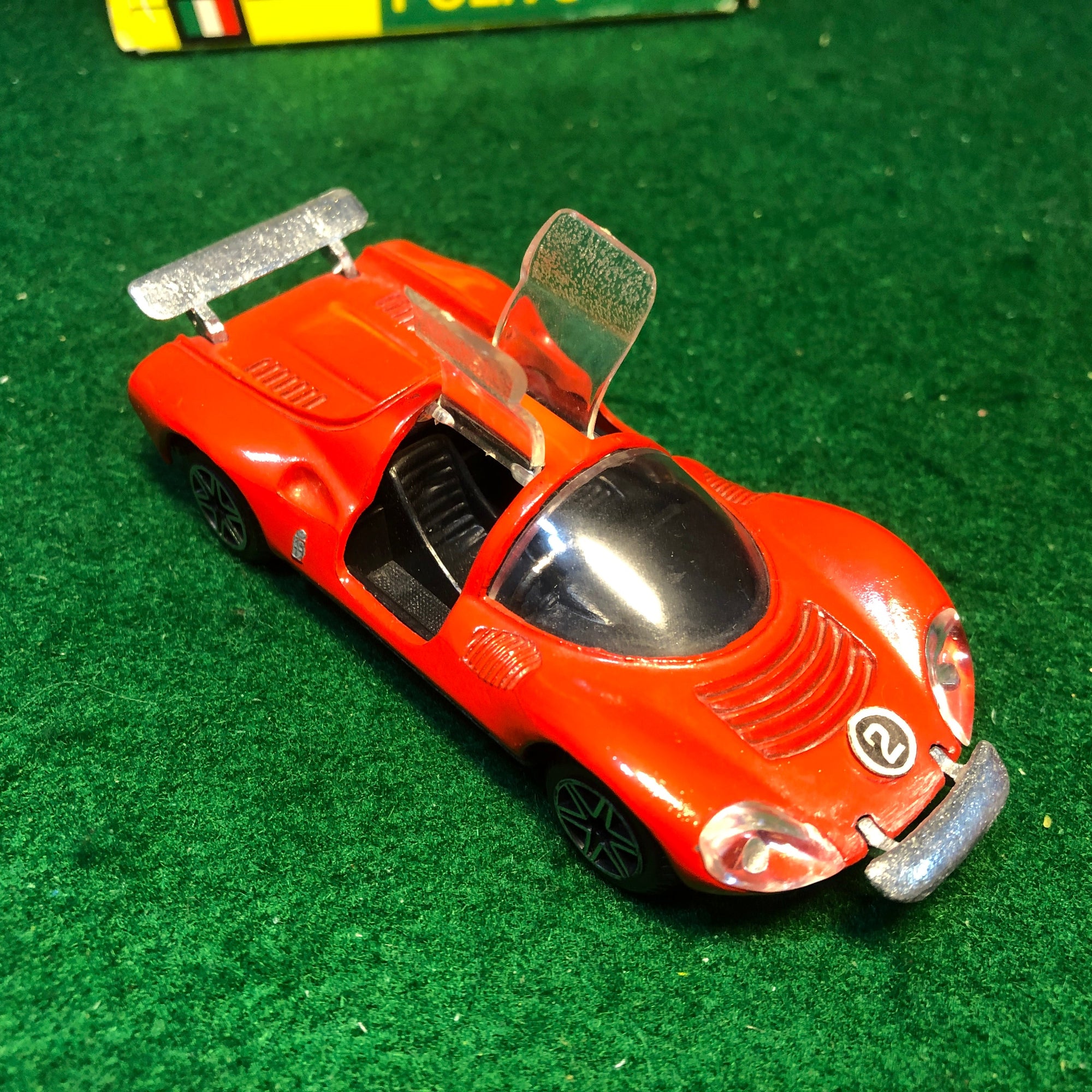 Ferrari Dino 206 Sport Red by Politoys 1:43 (589)(Ruote Zero)