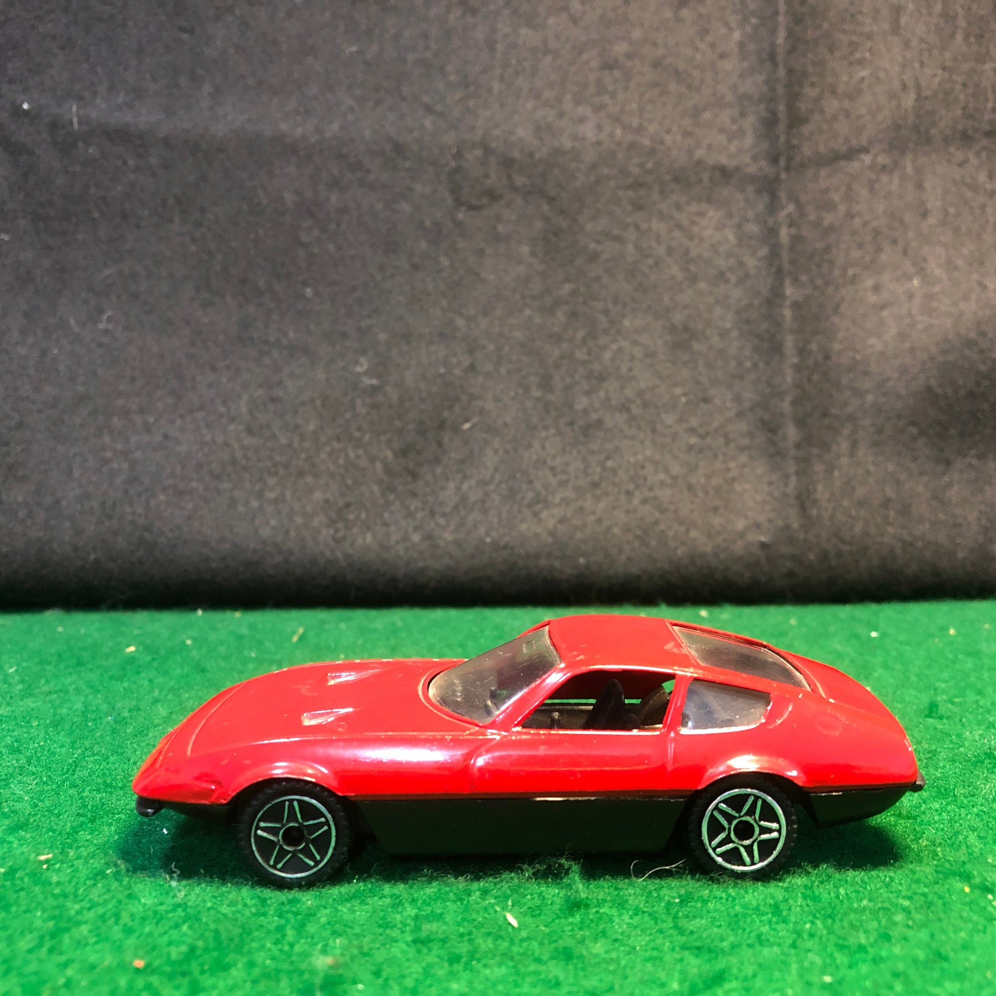 Ferrari 365 GTB/4 Daytona Red by Polistil 1:40 (E2002)(No box)