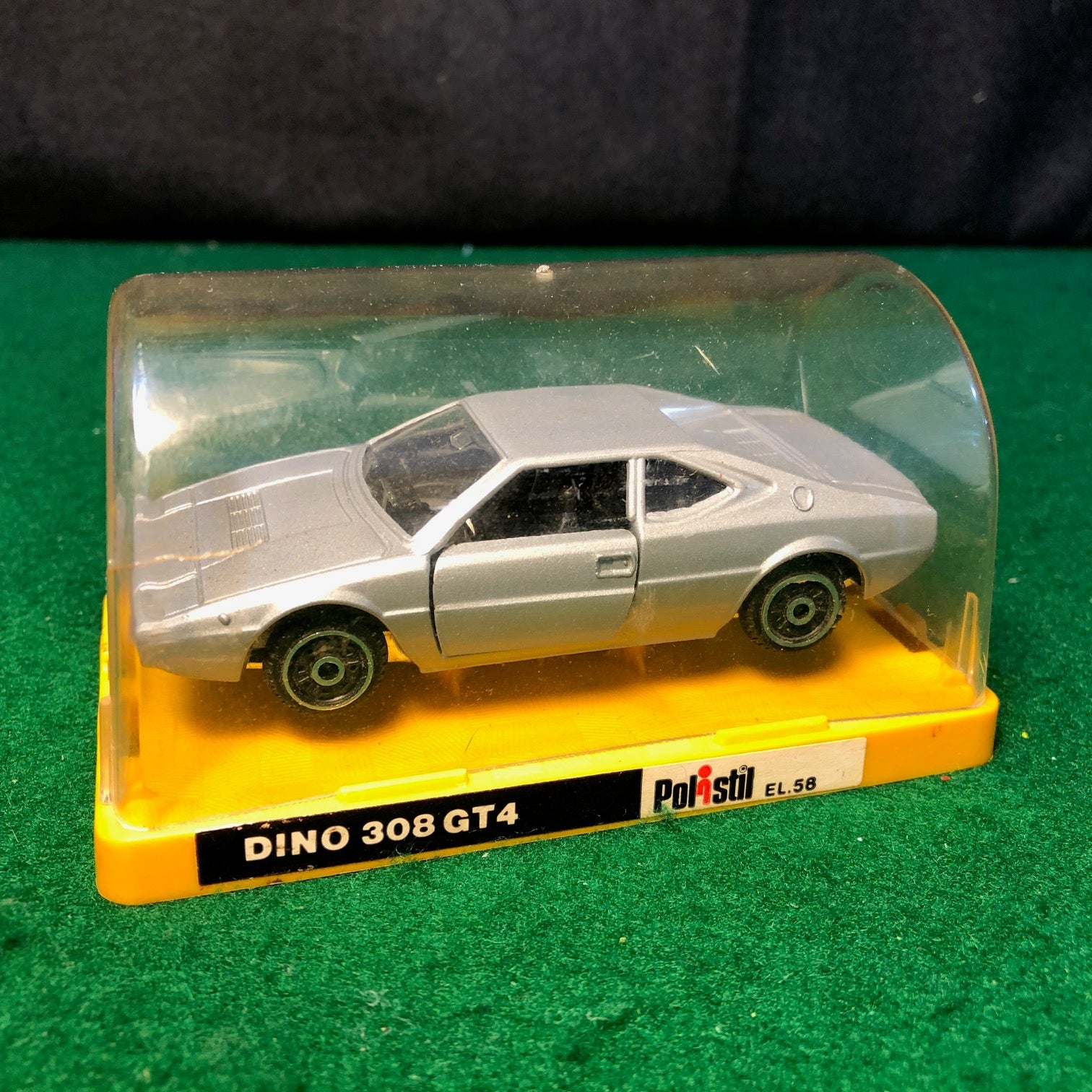 Ferrari 308 GT4 Dino 2+2 Silver by Polistil 1:43 (EL58)