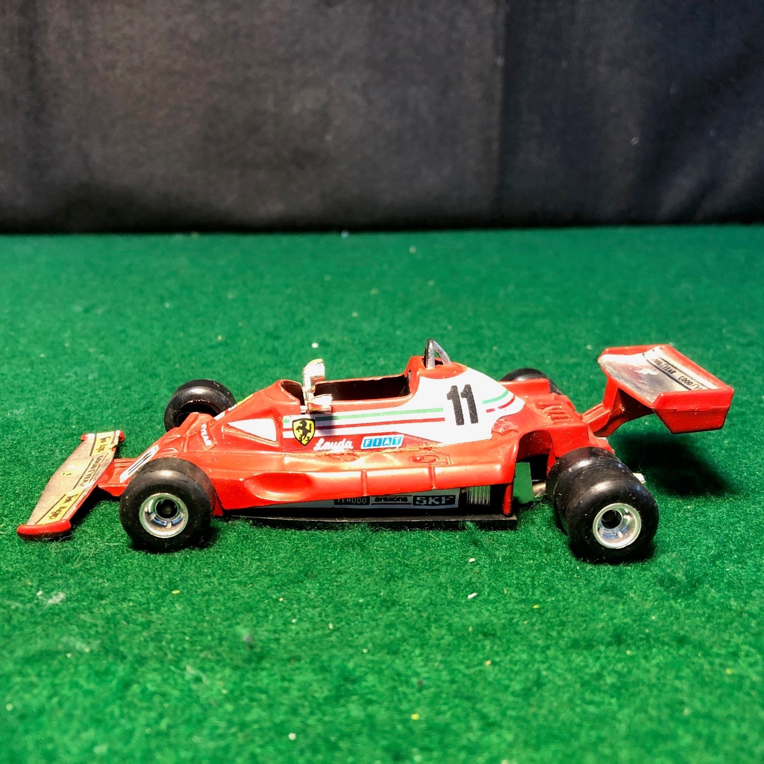 Ferrari 312 T2 6-Wheels N 11 Niki Lauda by Polistil 1:32 (FK10)(No box)