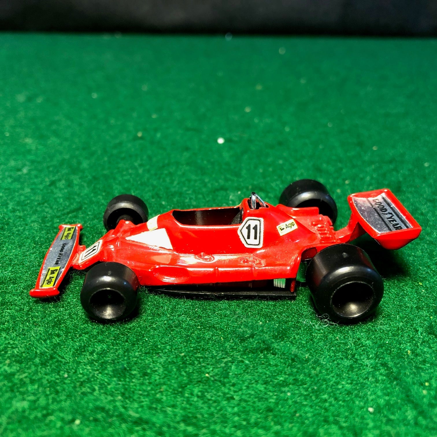 Ferrari 312 T2 N 11 Niki Lauda by Polistil 1:55 (rj55)(No box)