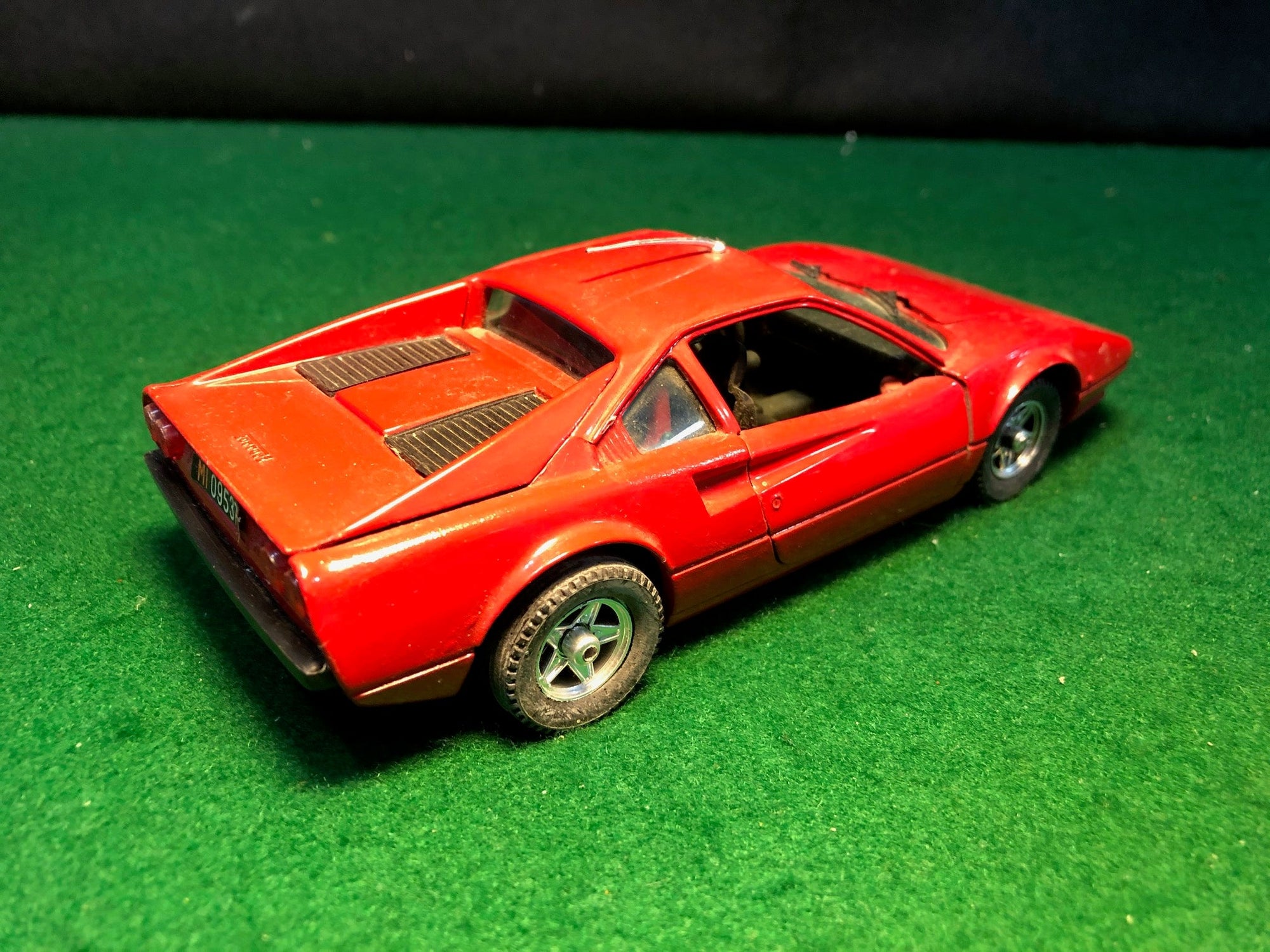 Ferrari 308 GTB Red by Polistil 1:25 (S661)(No box)