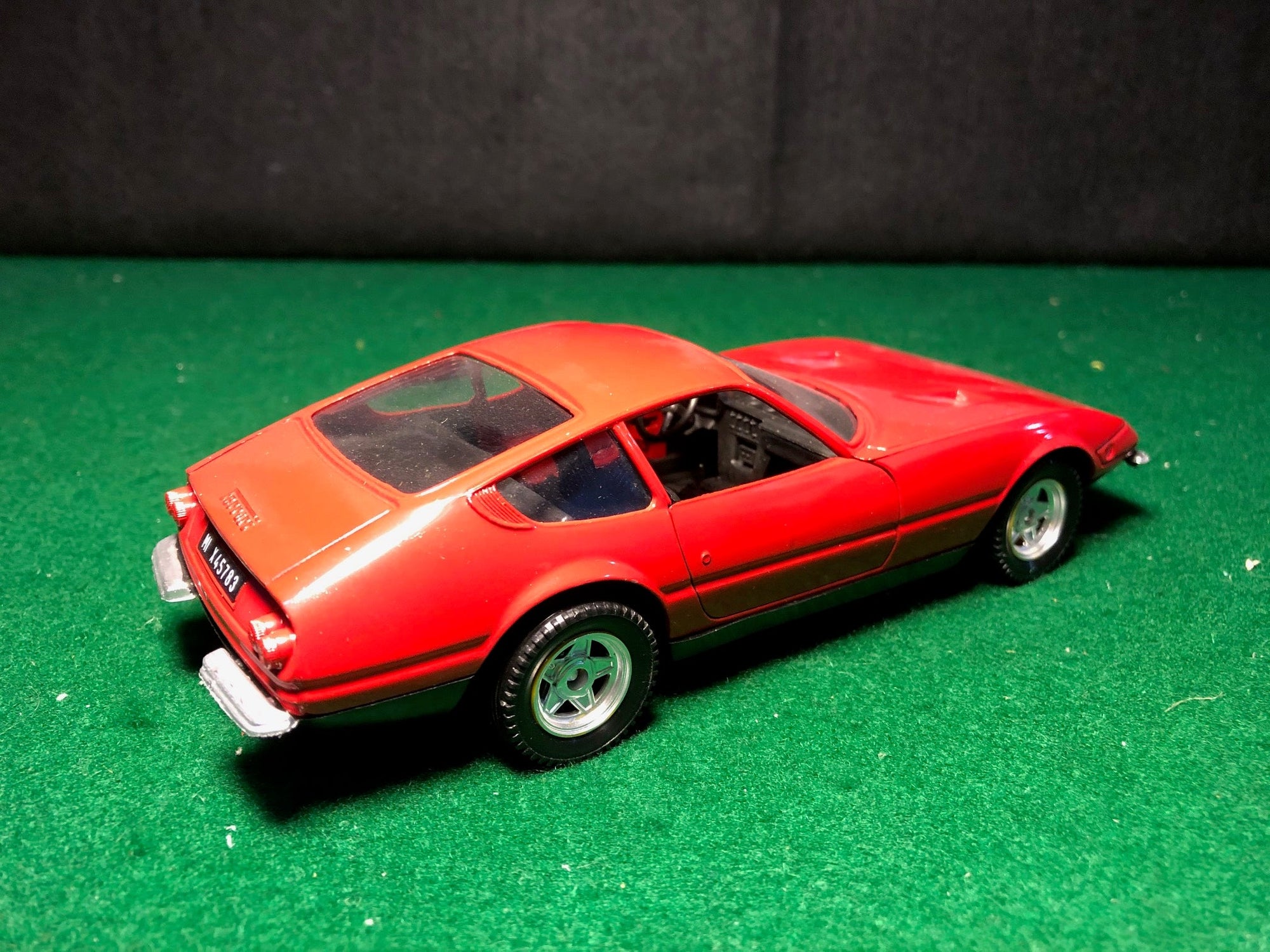 Ferrari 365 GTB/4 Daytona Red by Polistil 1:25 (SN01)