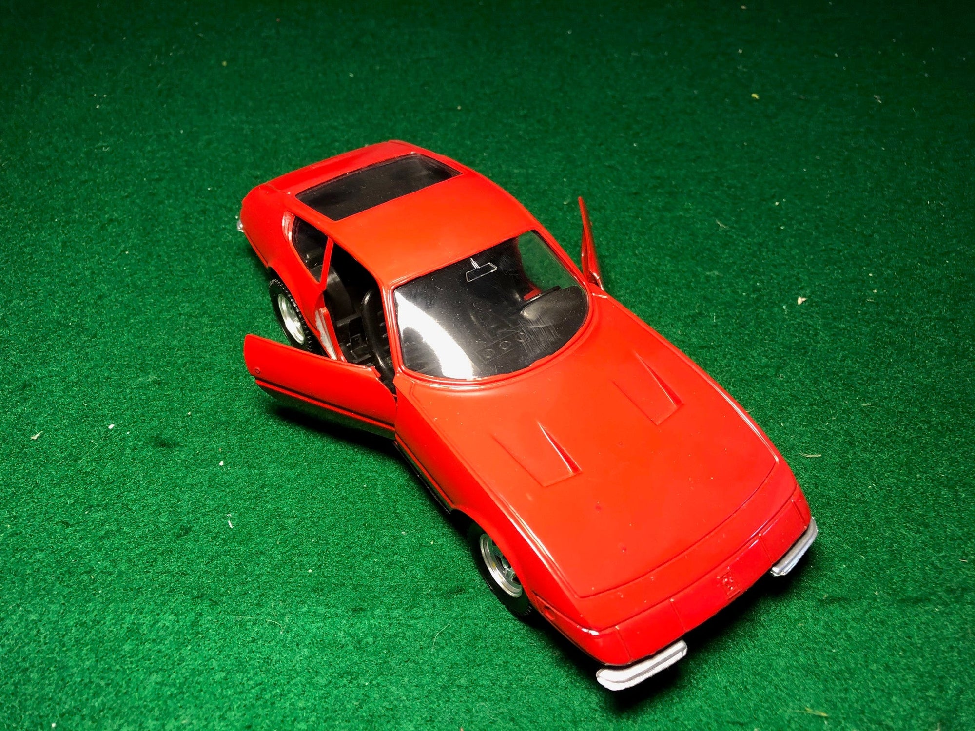 Ferrari 365 GTB/4 Daytona Red by Polistil 1:25 (SN01)