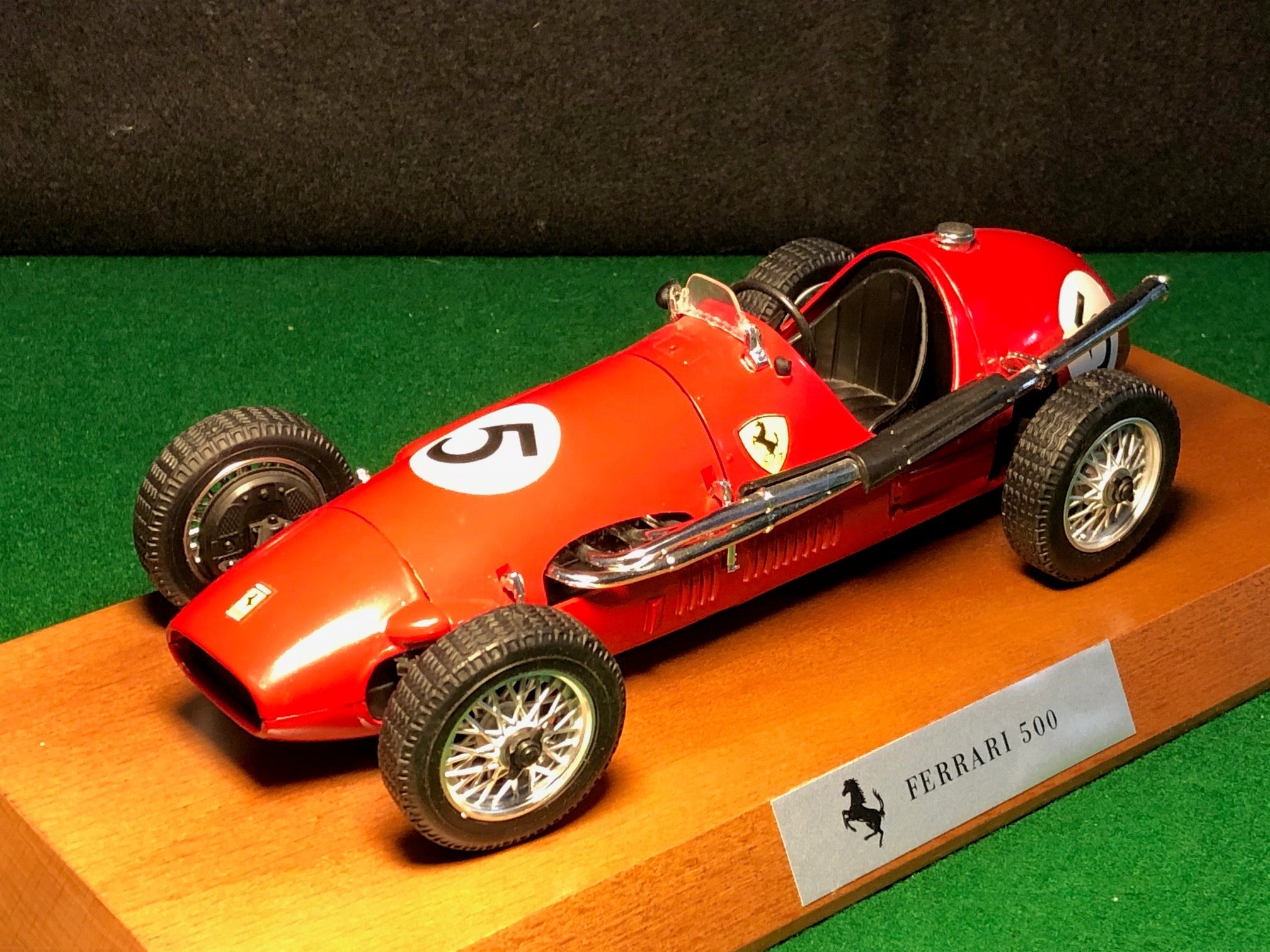 Ferrari 500 F2 World Champion N 5 Wood Base by Polistil 1:16 (TG19)