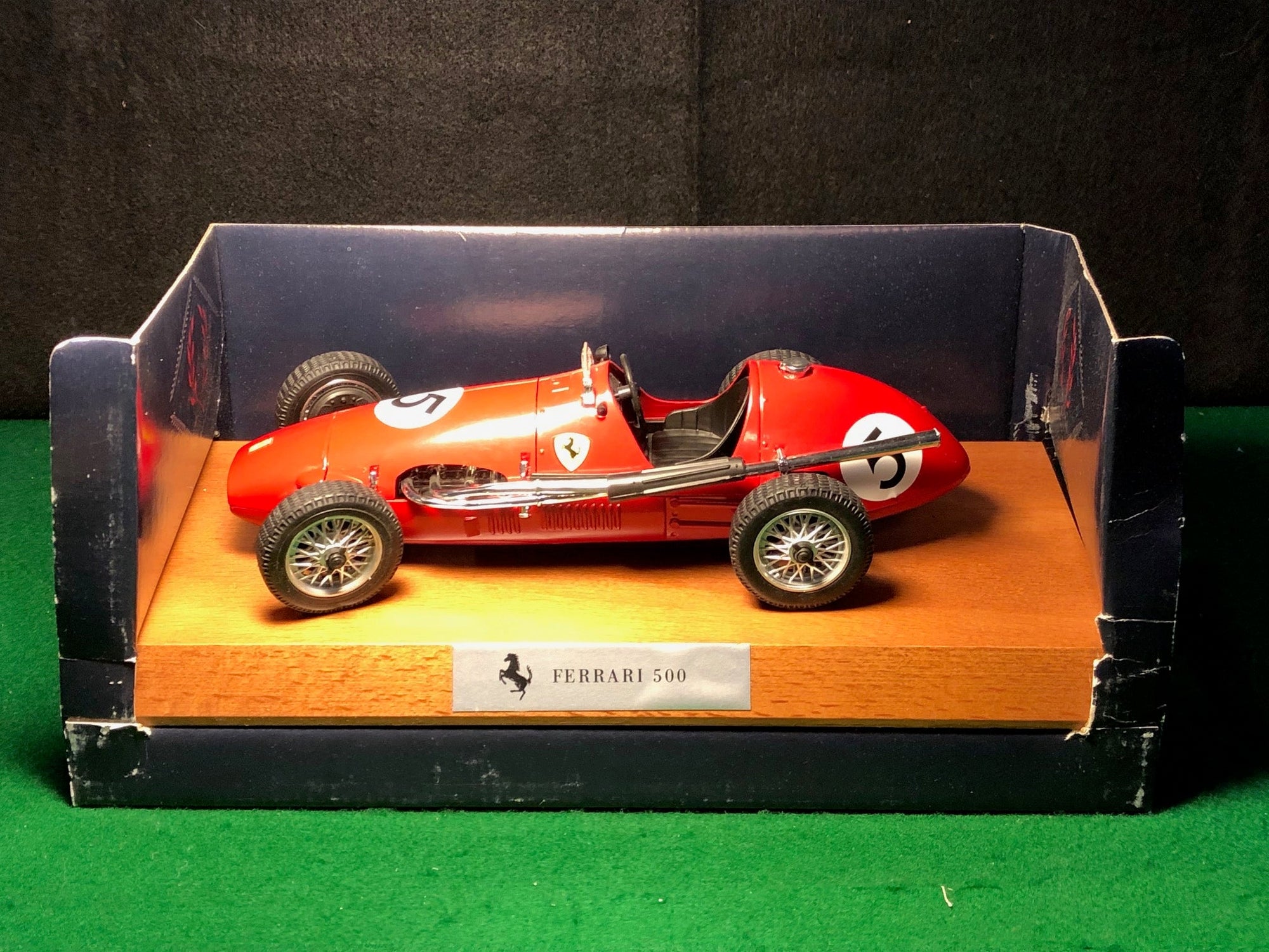 Ferrari 500 F2 World Champion N 5 Wood Base by Polistil 1:16 (TG19)
