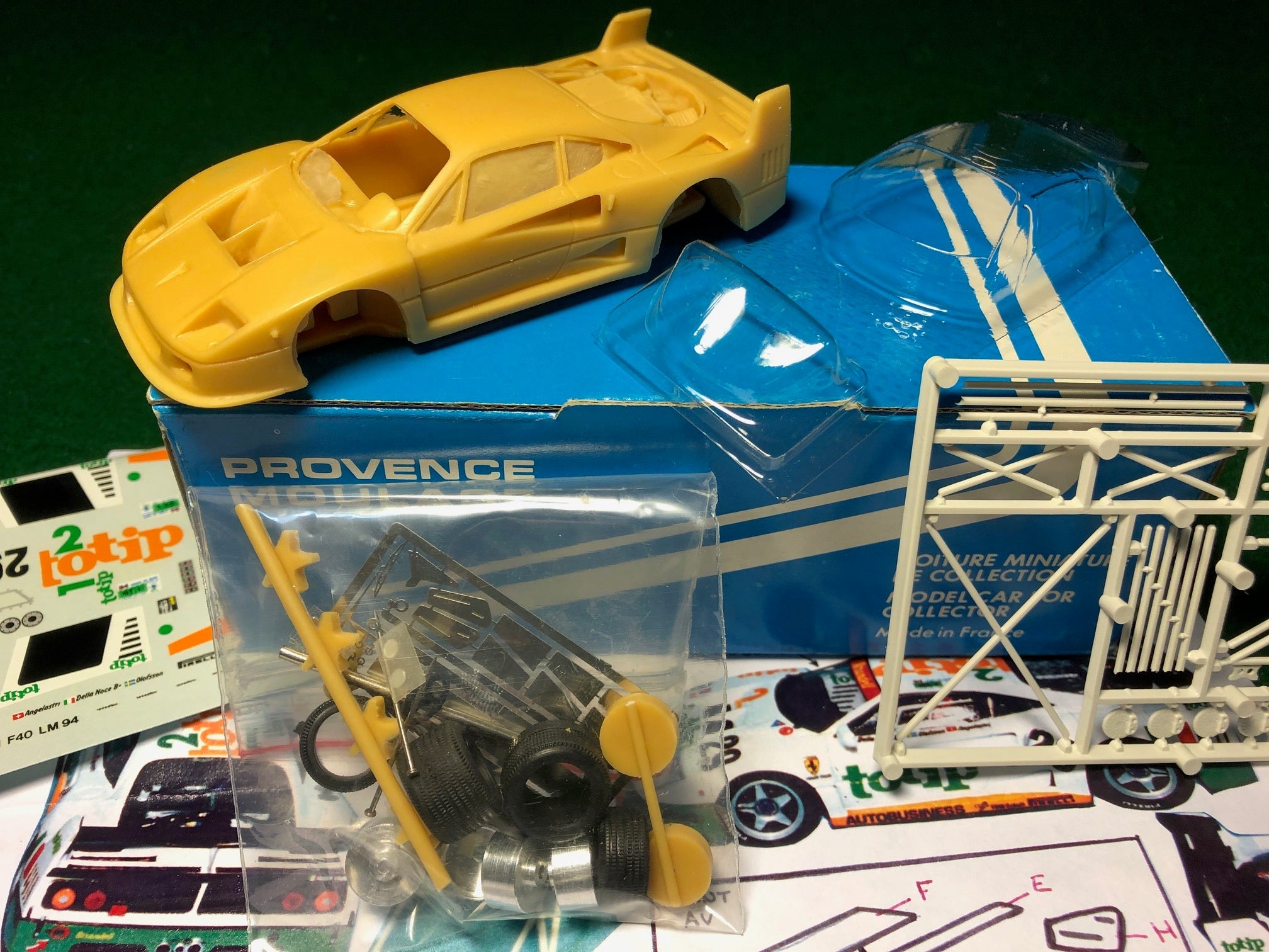 Ferrari F40 'Totip' Le Mans 1994, by Provence Moulage 1:43 (K909)