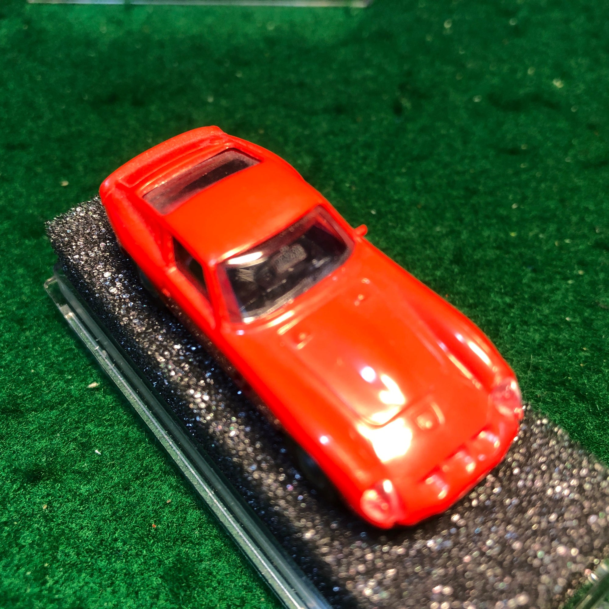 Ferrari 250 GTO Red by Revell Praline 1:87 HO (82600)