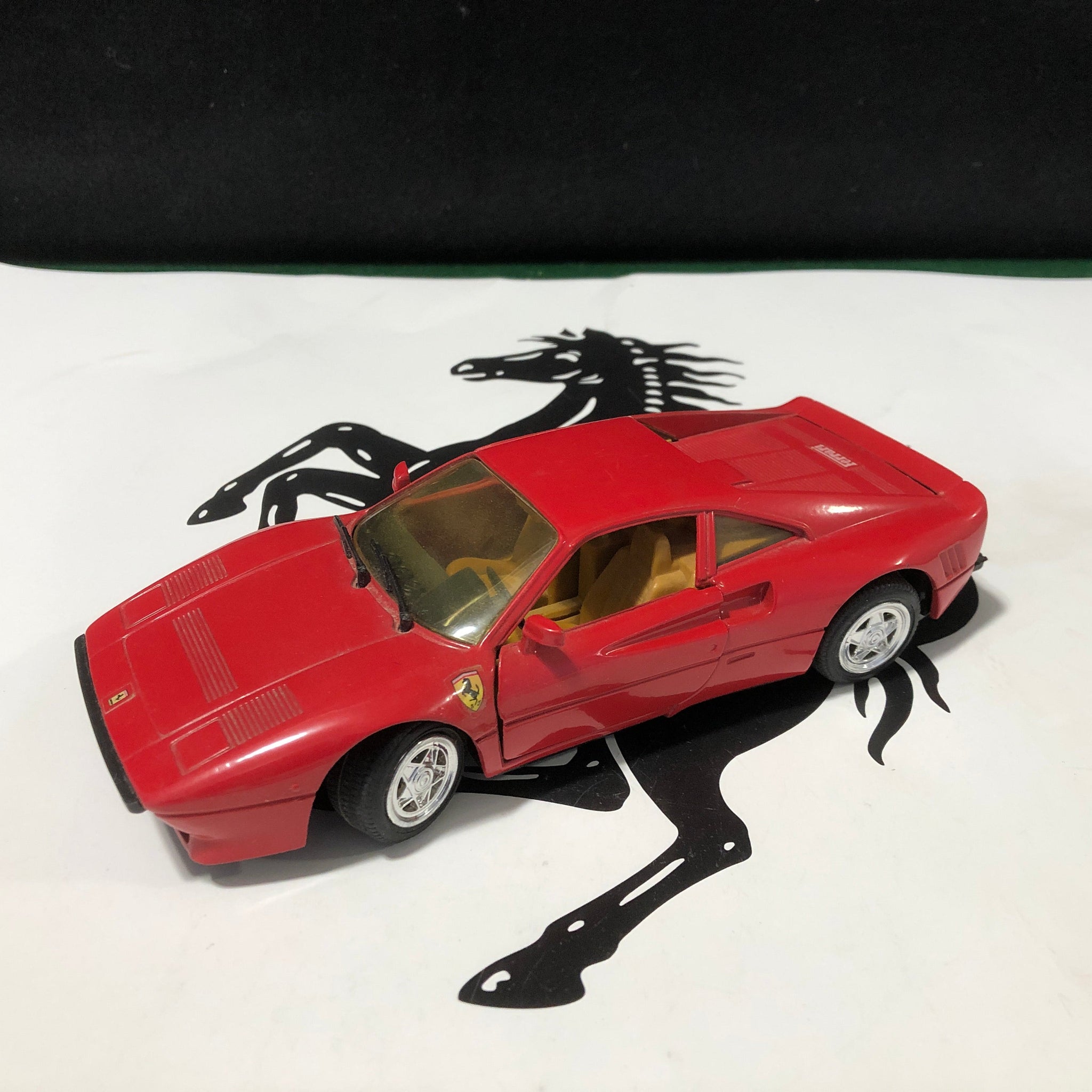 Ferrari 288 GTO Red by Revell 1:24 (8601)(No box)