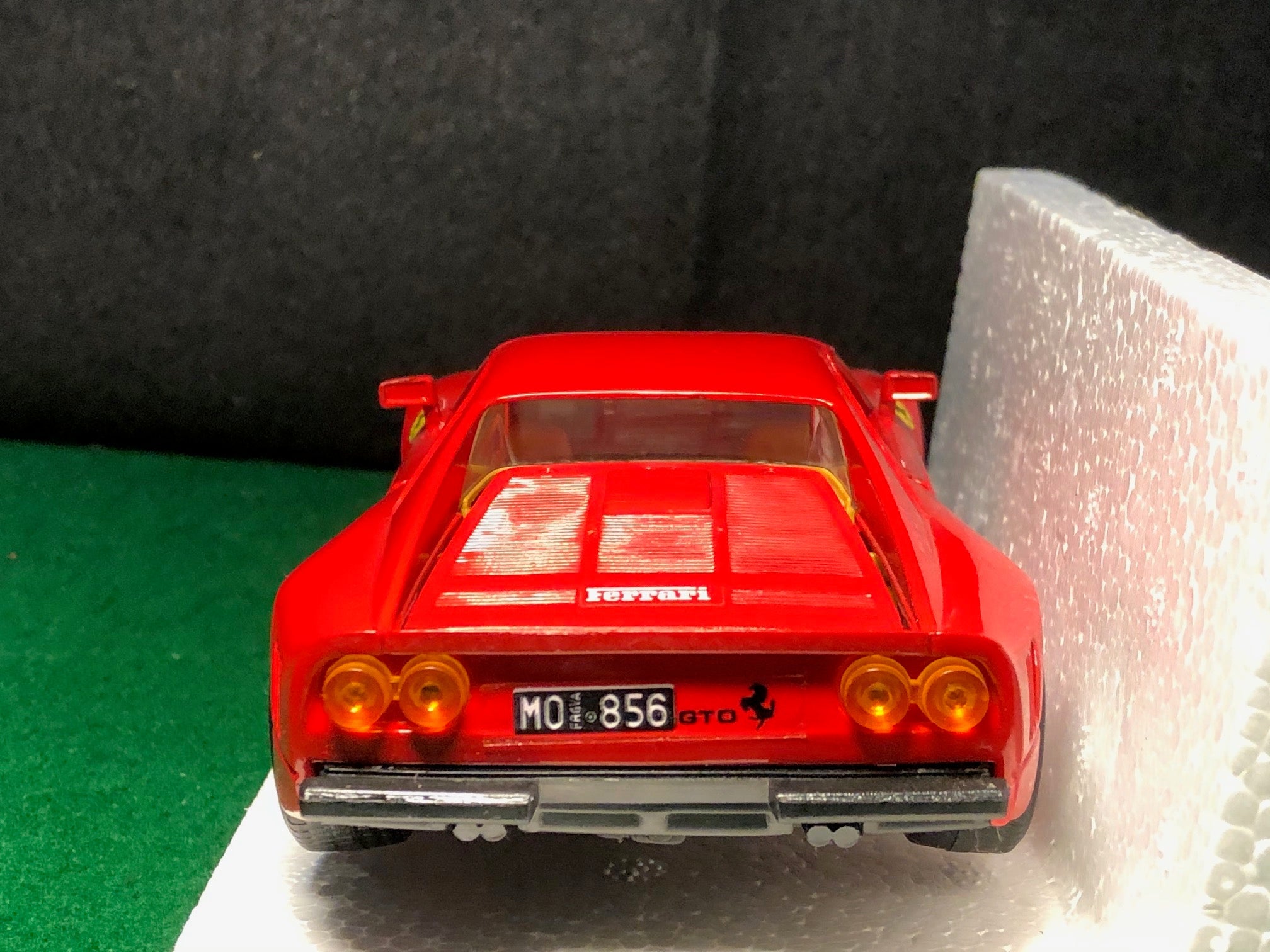 Ferrari 288 GTO Red by Revell 1:24