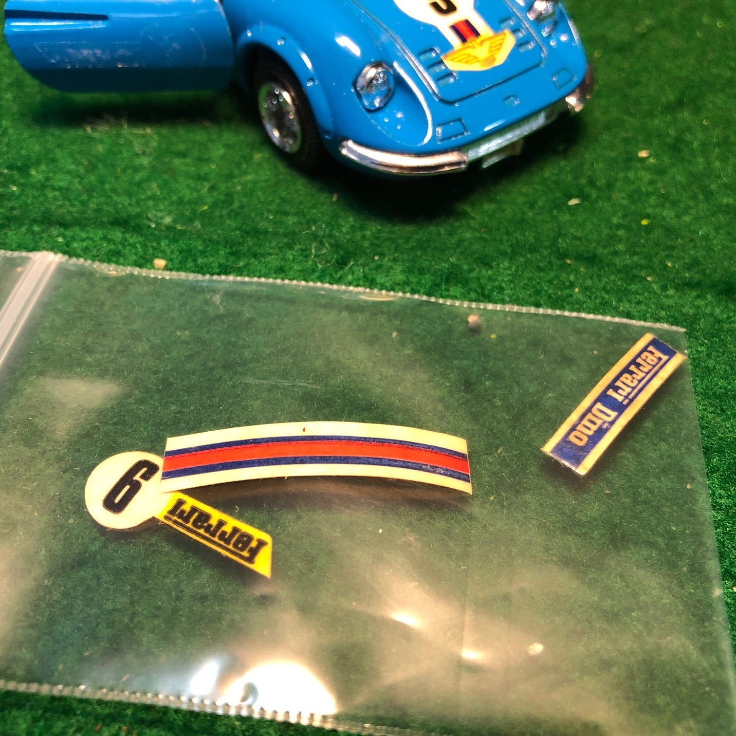 Ferrari 246 Dino N 9 Blue w/Friction Motor by Shinsei 1:37 (4405)